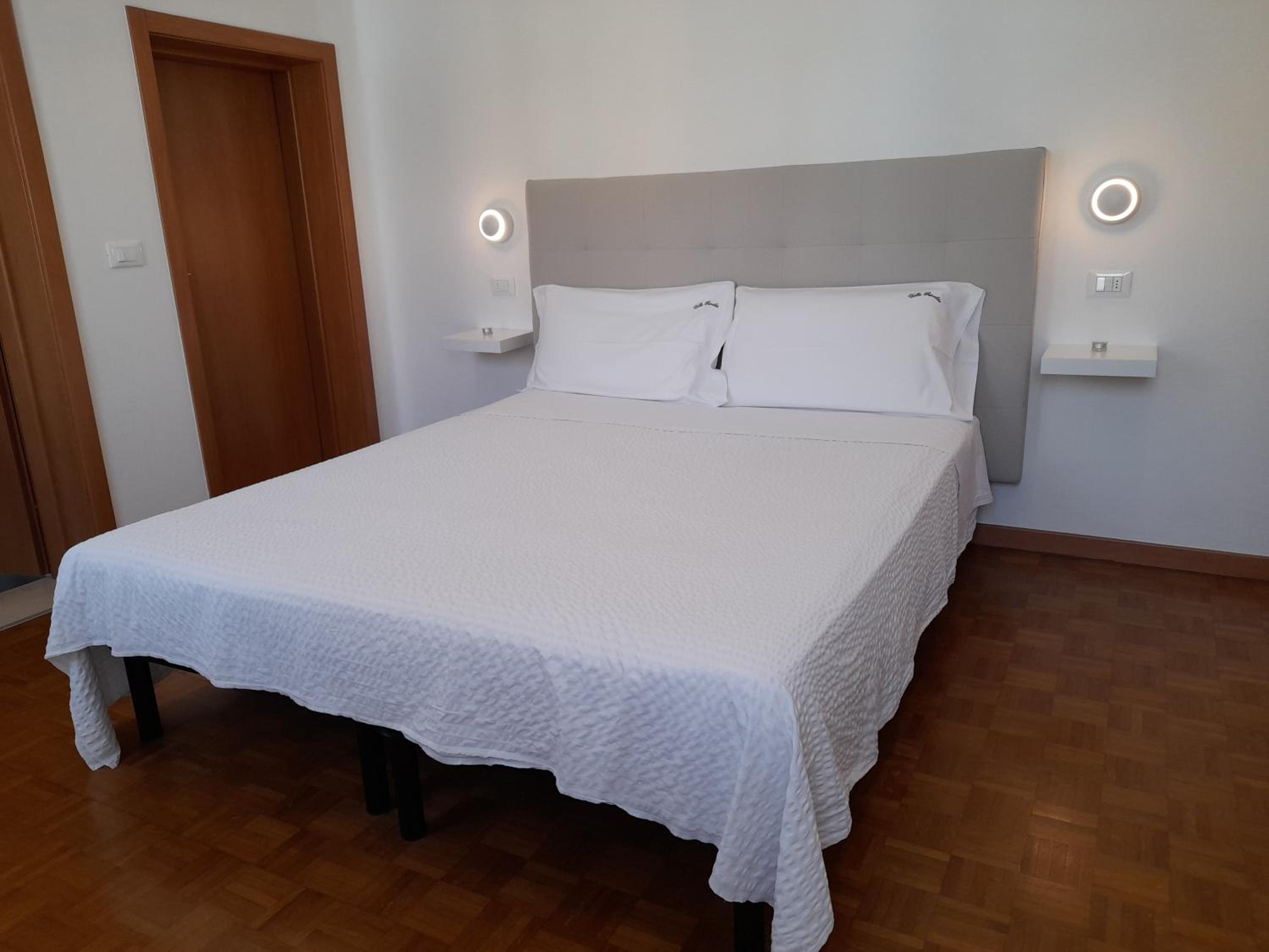 Double or Twin Room with Bathroom