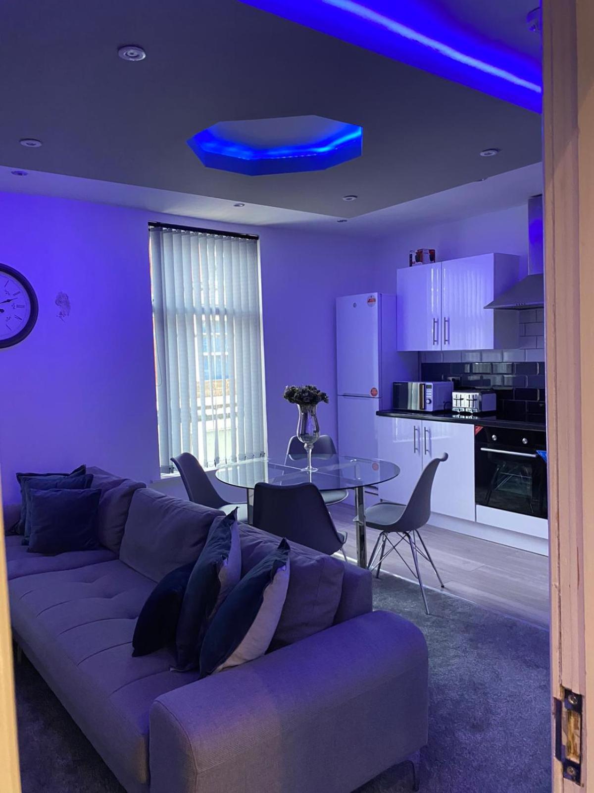 Three-Bedroom Apartment - Photo 19