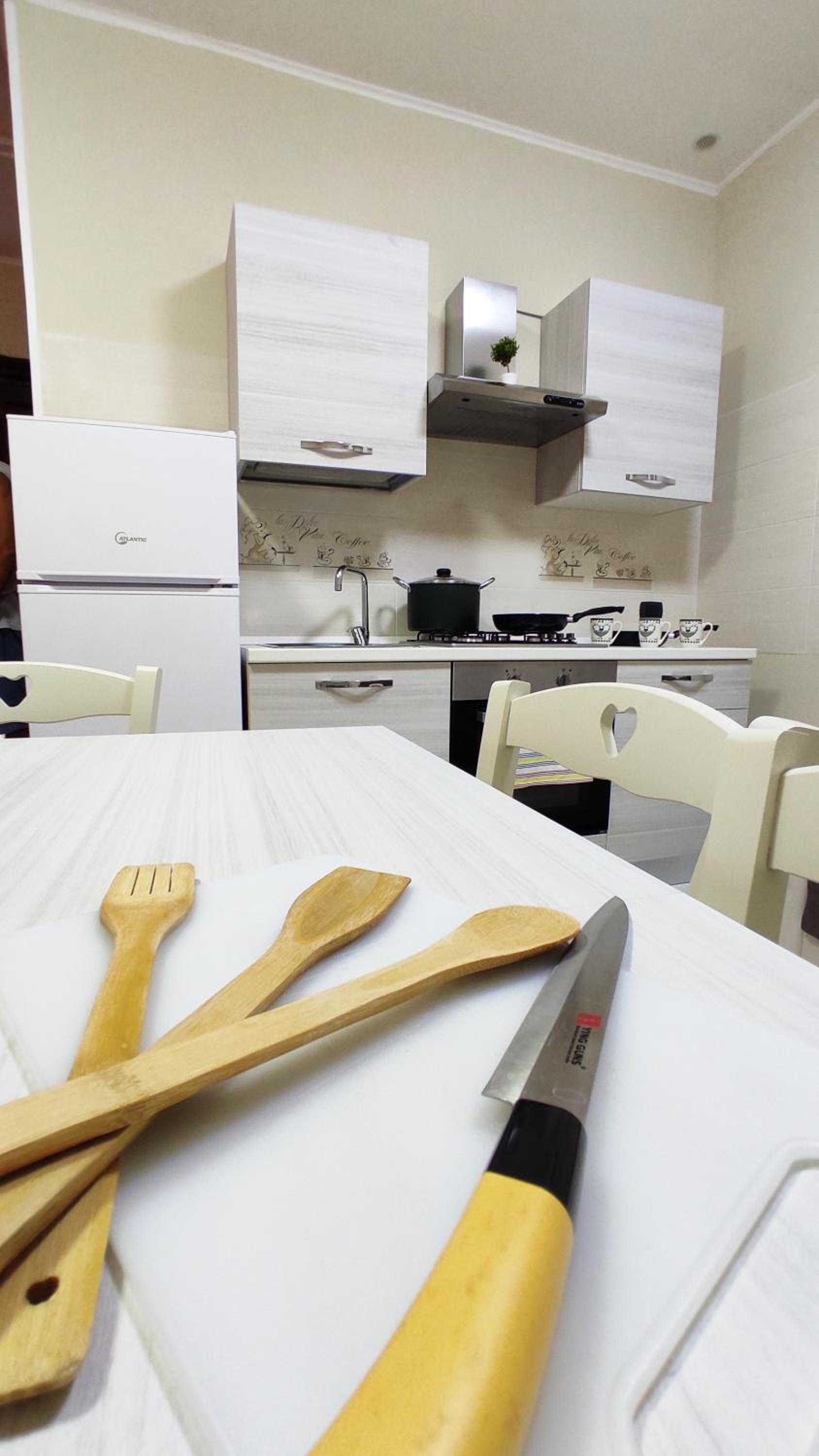 Two-Bedroom Apartment - Photo 3