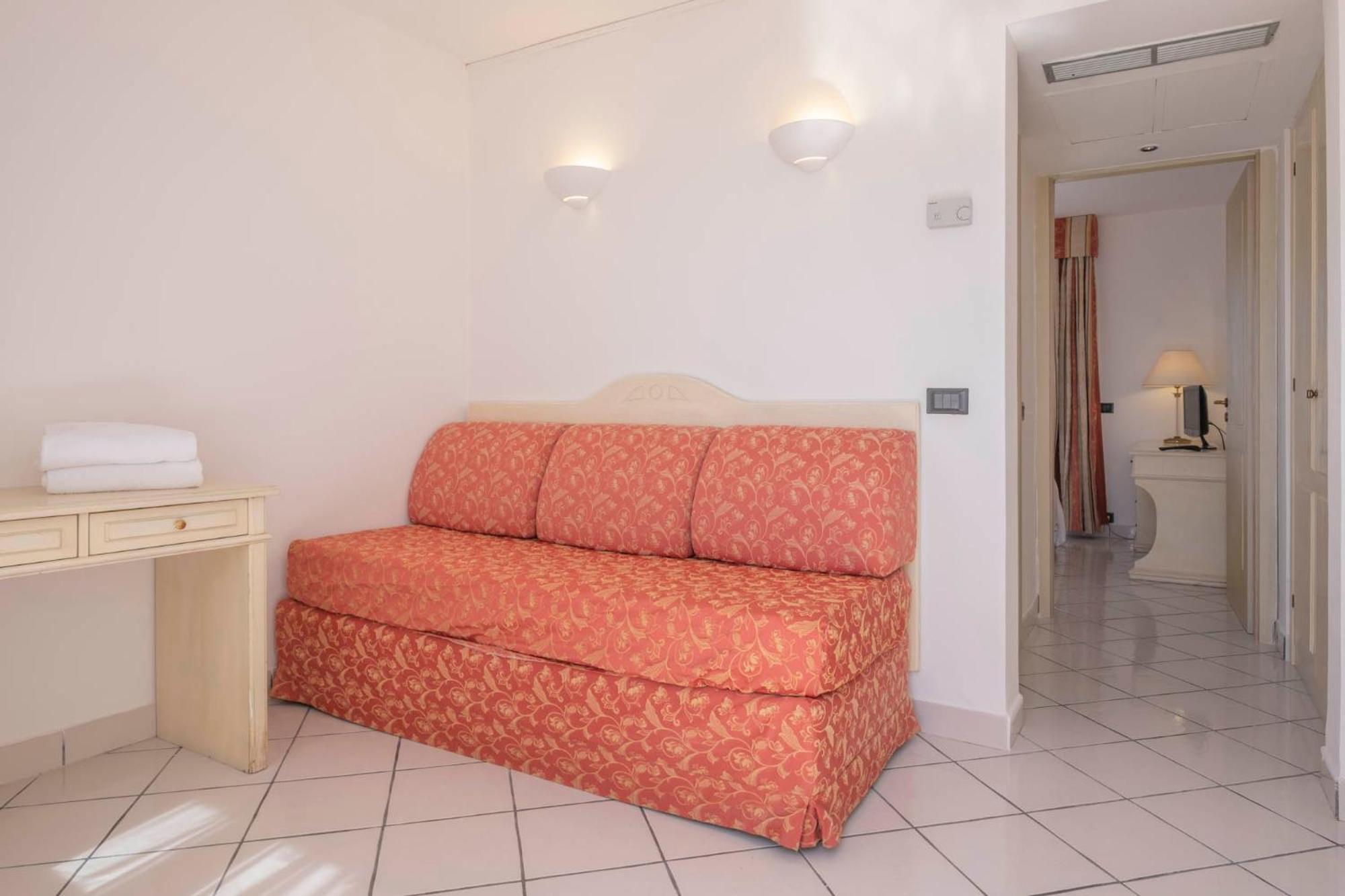 Junior Suite with Sea View - Photo 4