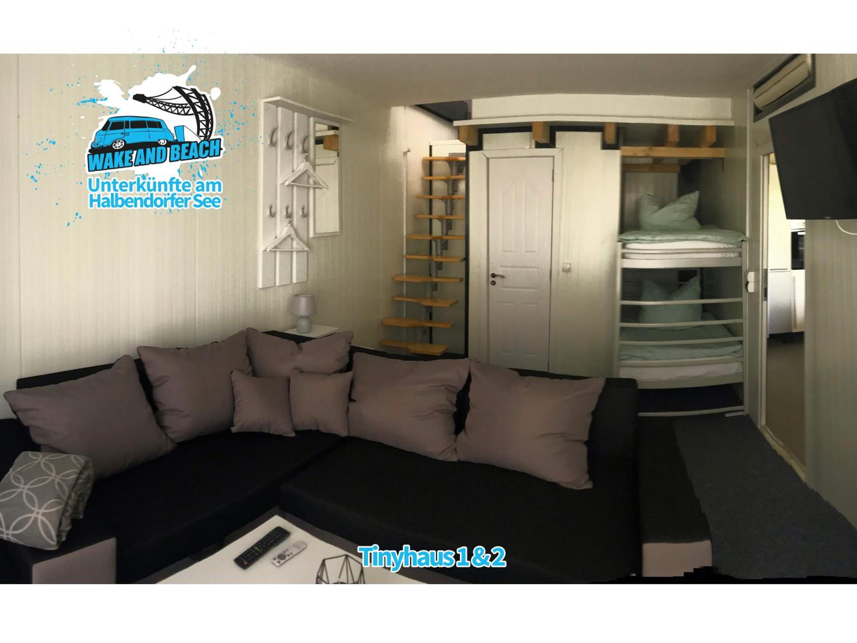 Family Room with Private Bathroom photo 1
