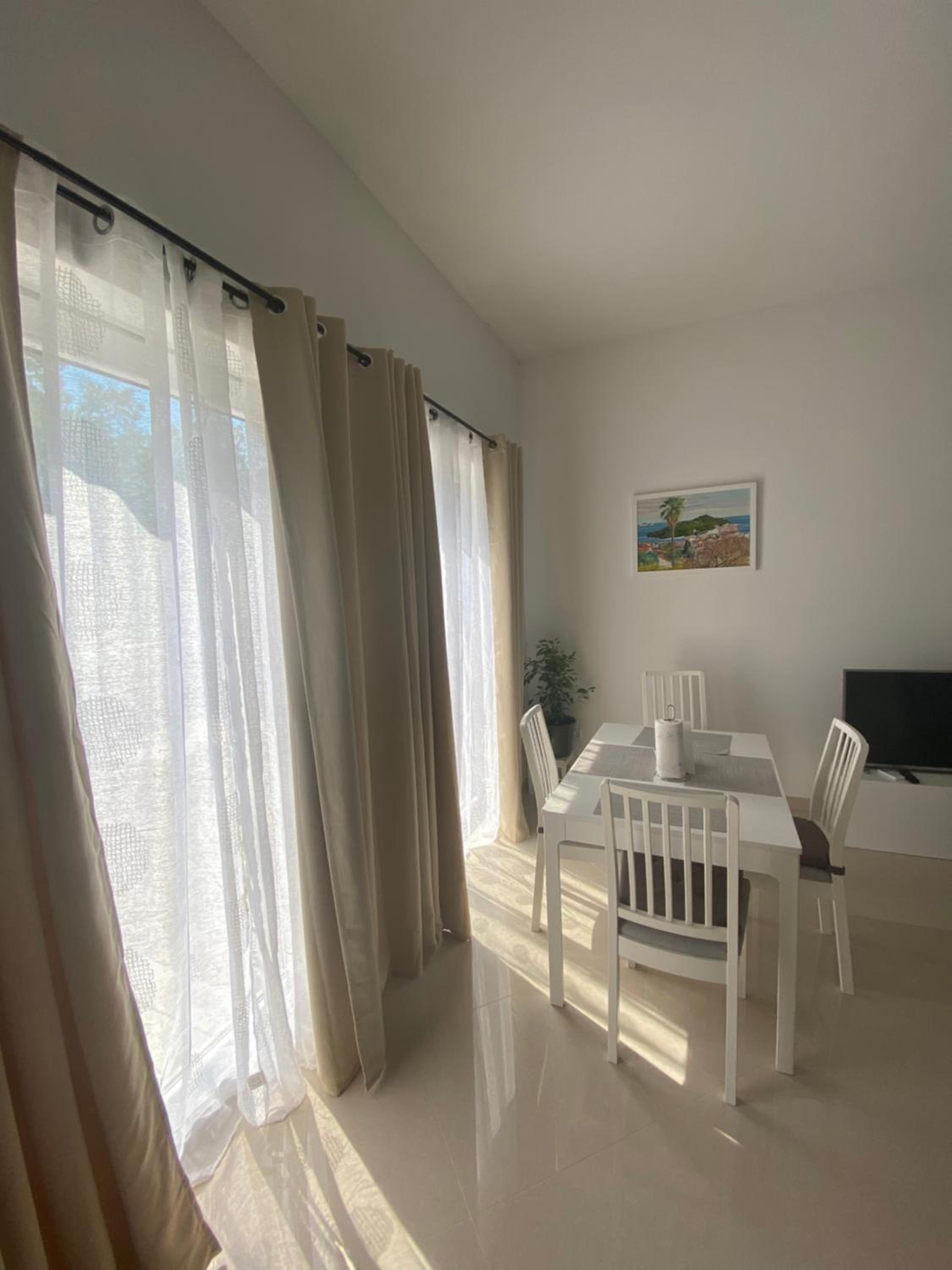 One-Bedroom Apartment - Photo 9