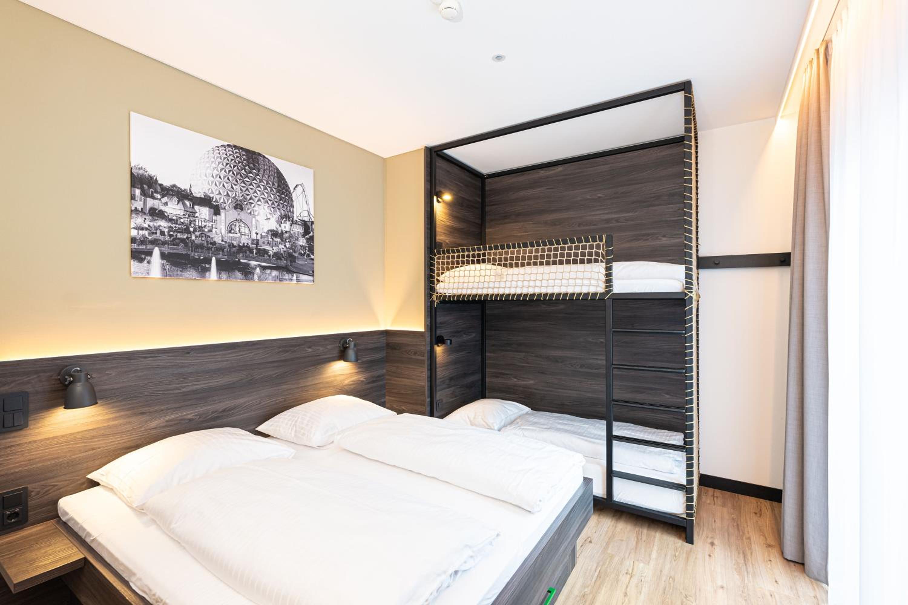 Comfort Quadruple Room