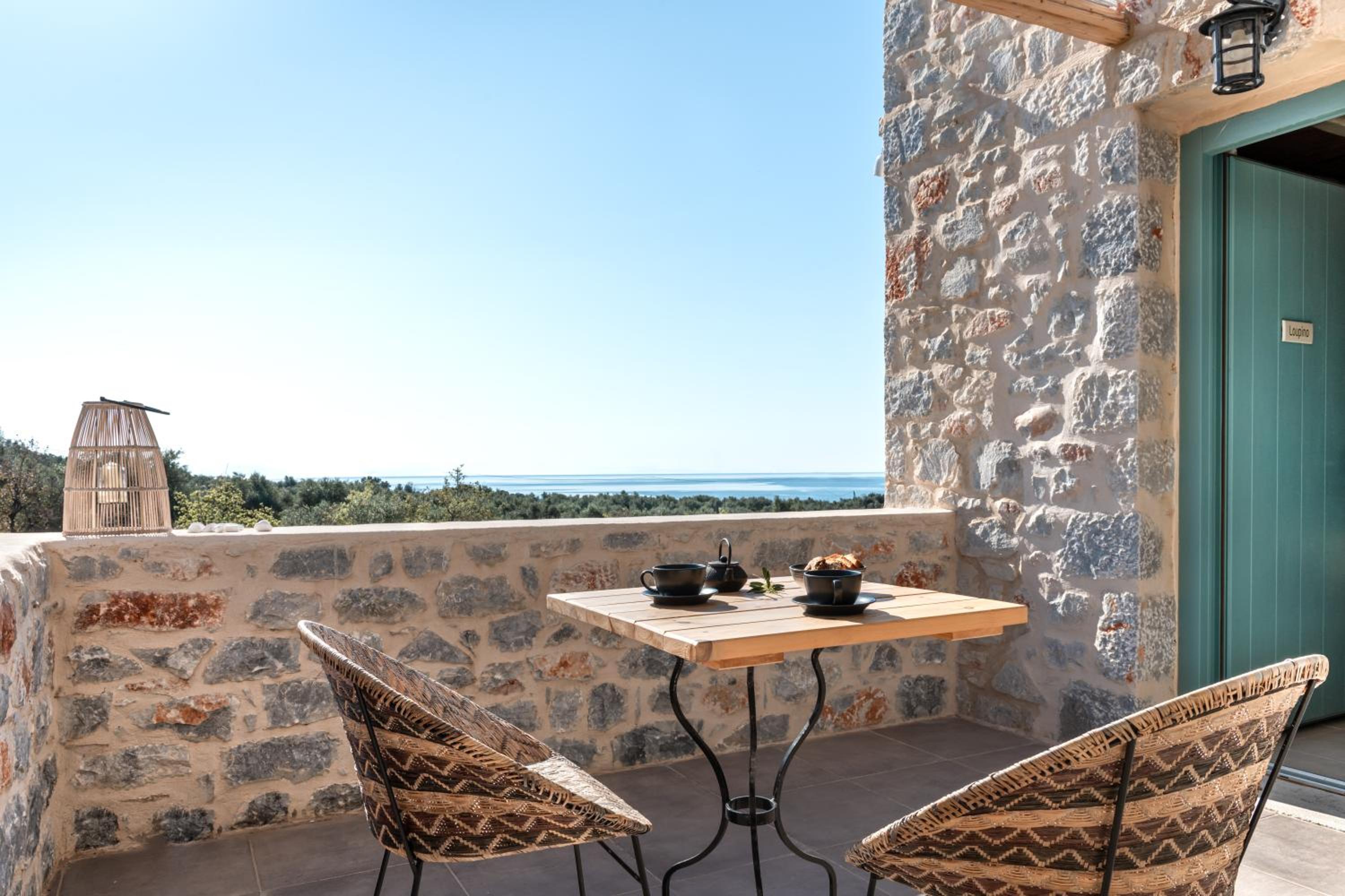 Superior Deluxe with Sea View - Photo 12