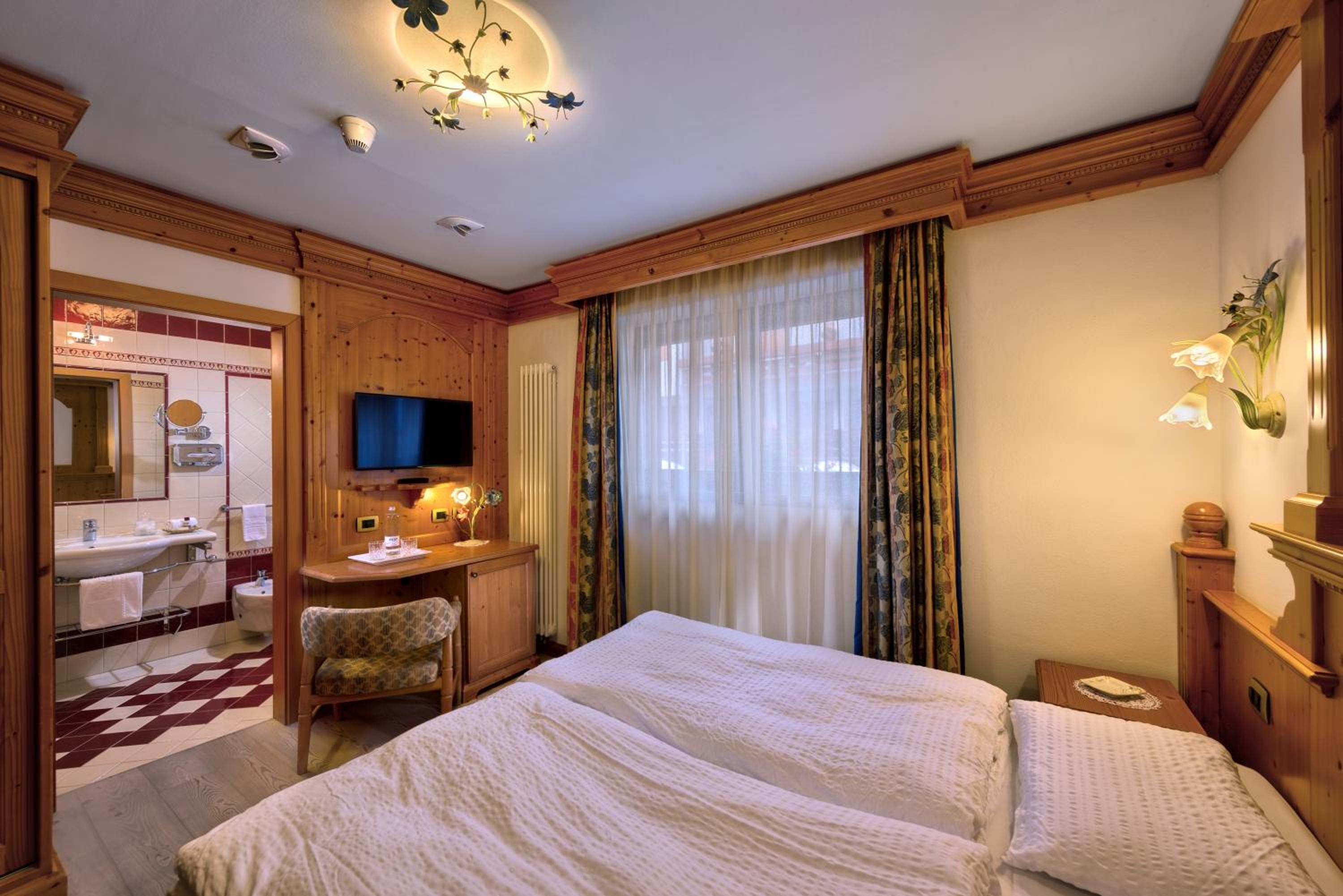 Large Single Room
