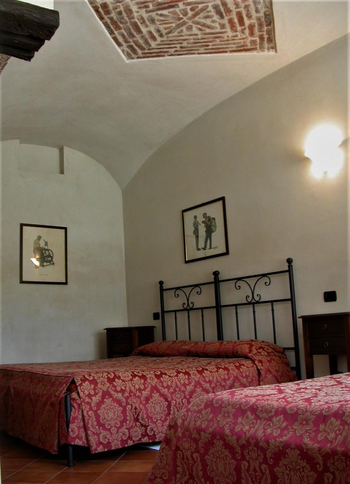 Triple Room with Bathroom photo 2
