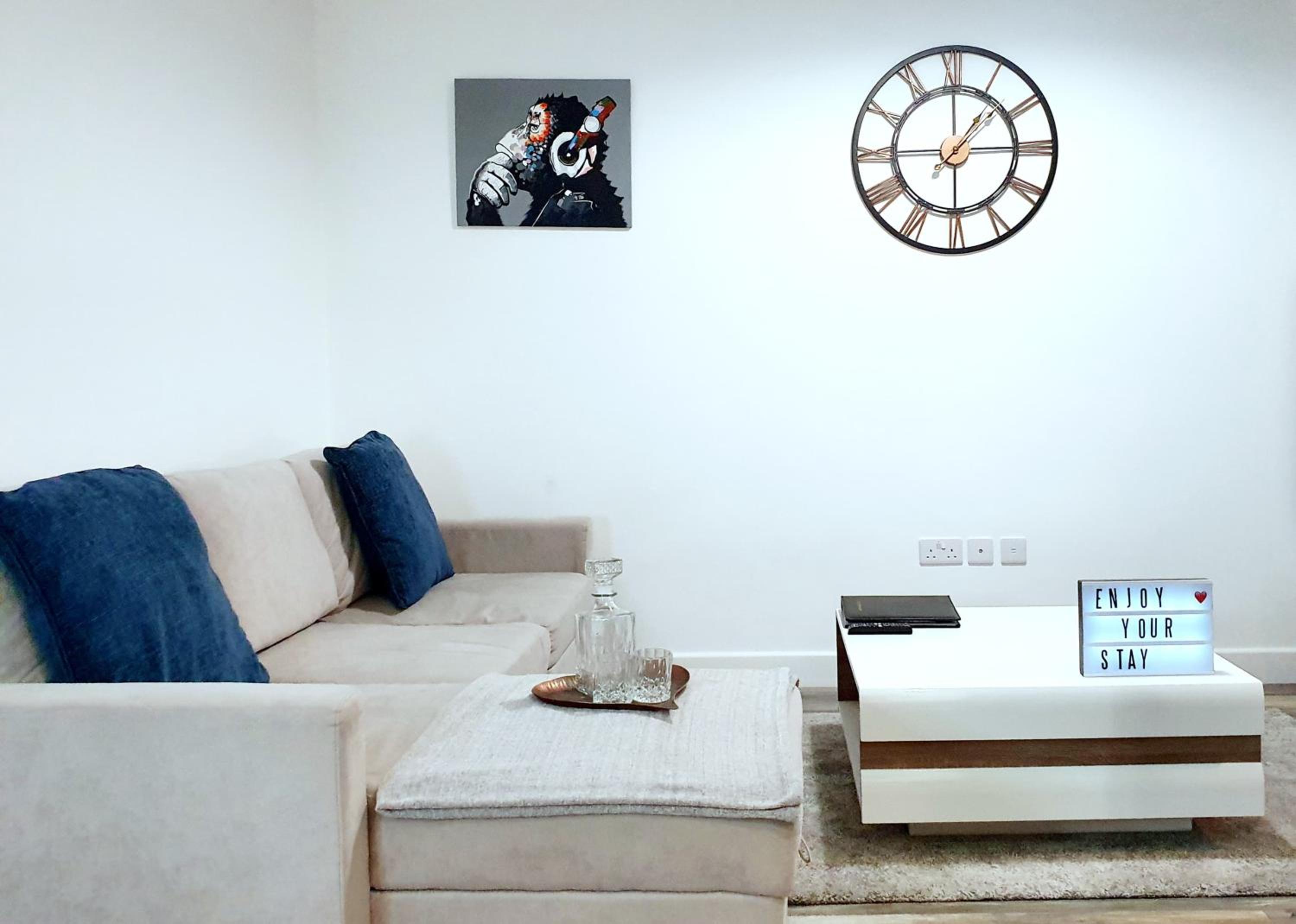 Deluxe One-Bedroom Apartment with Garden View photo 2