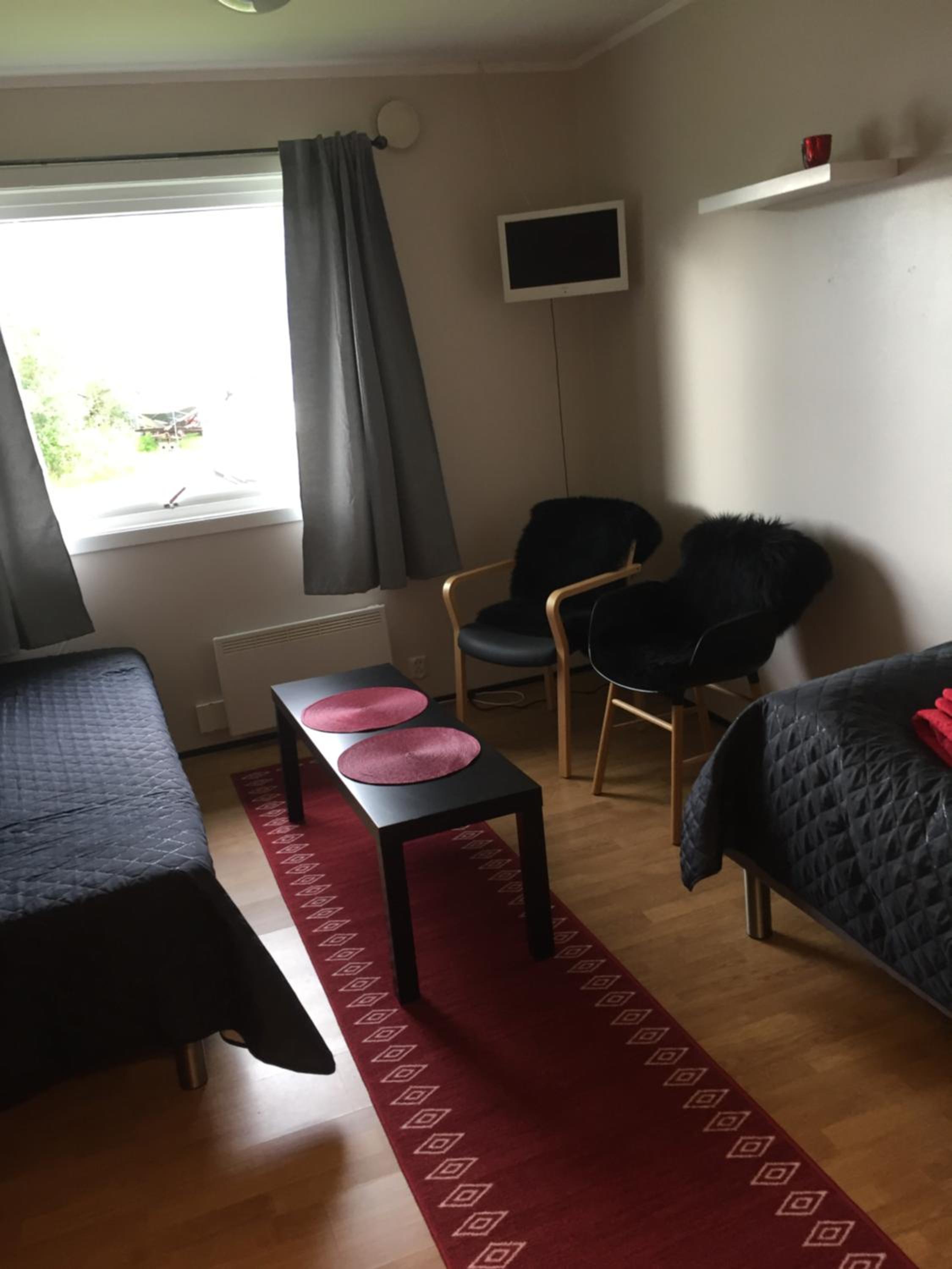 Double or Twin Room - Photo 3