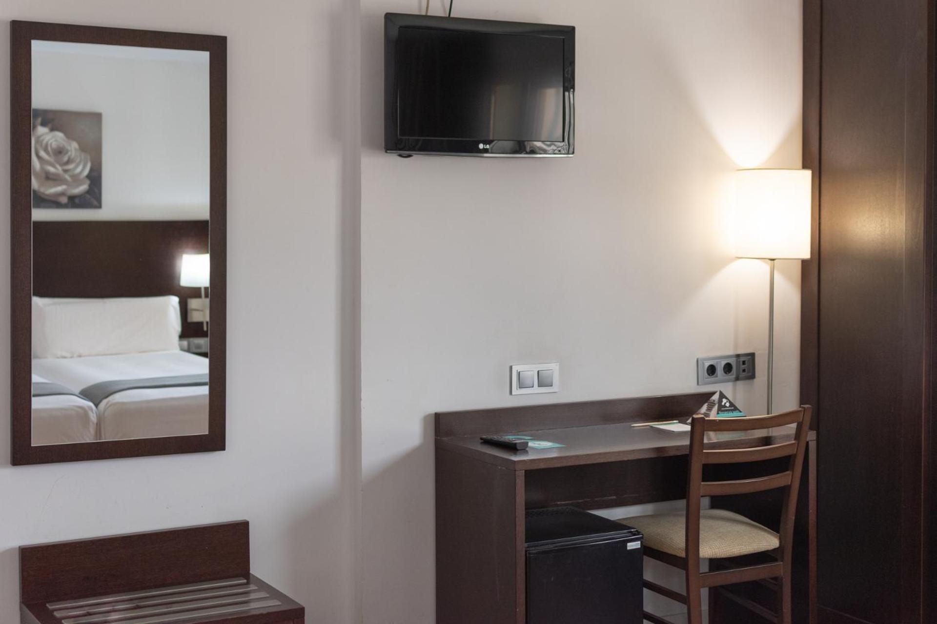 Standard Double Or Twin Room photo 2