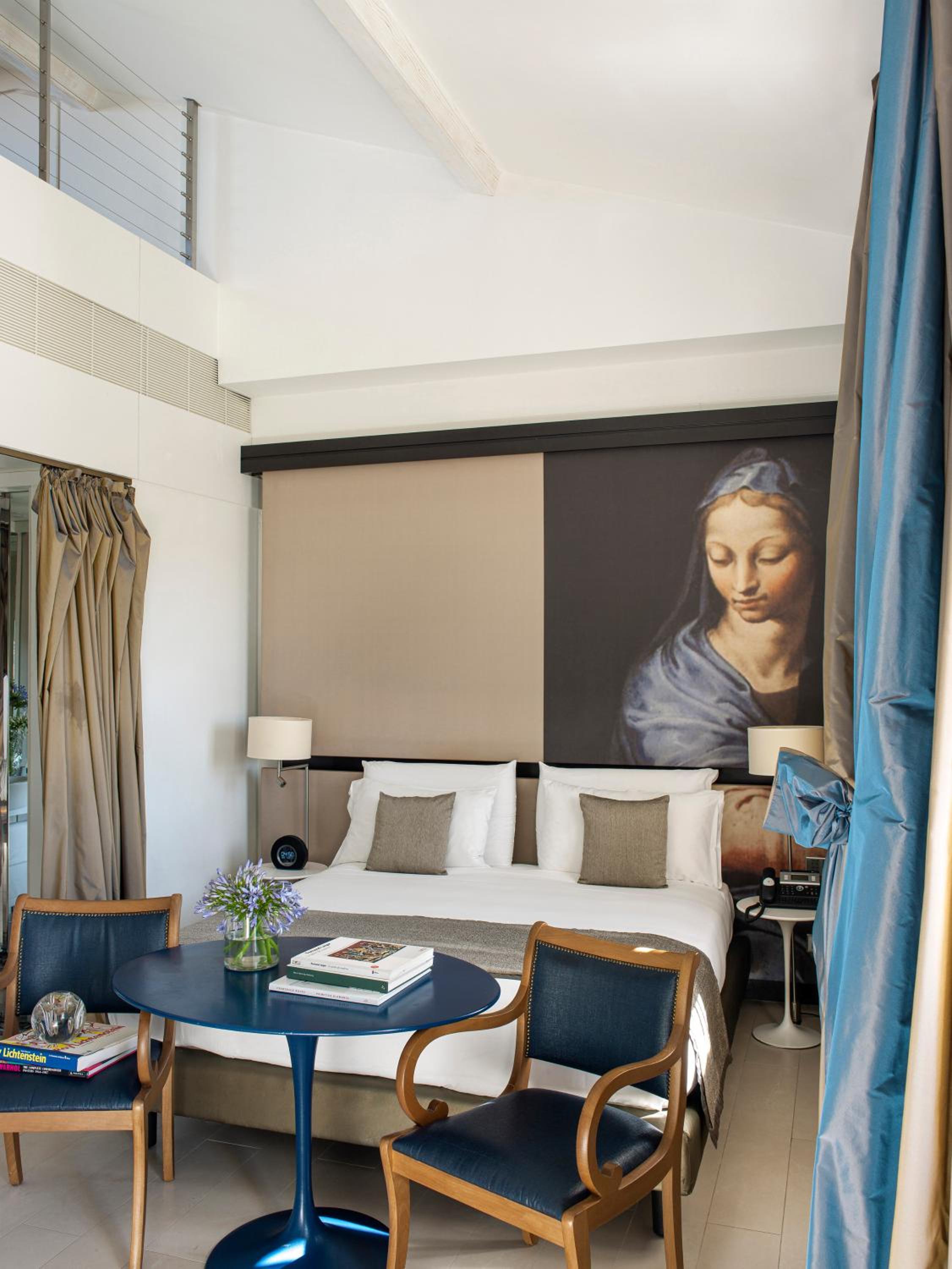 Attic Junior Suite with Spa Access photo 3