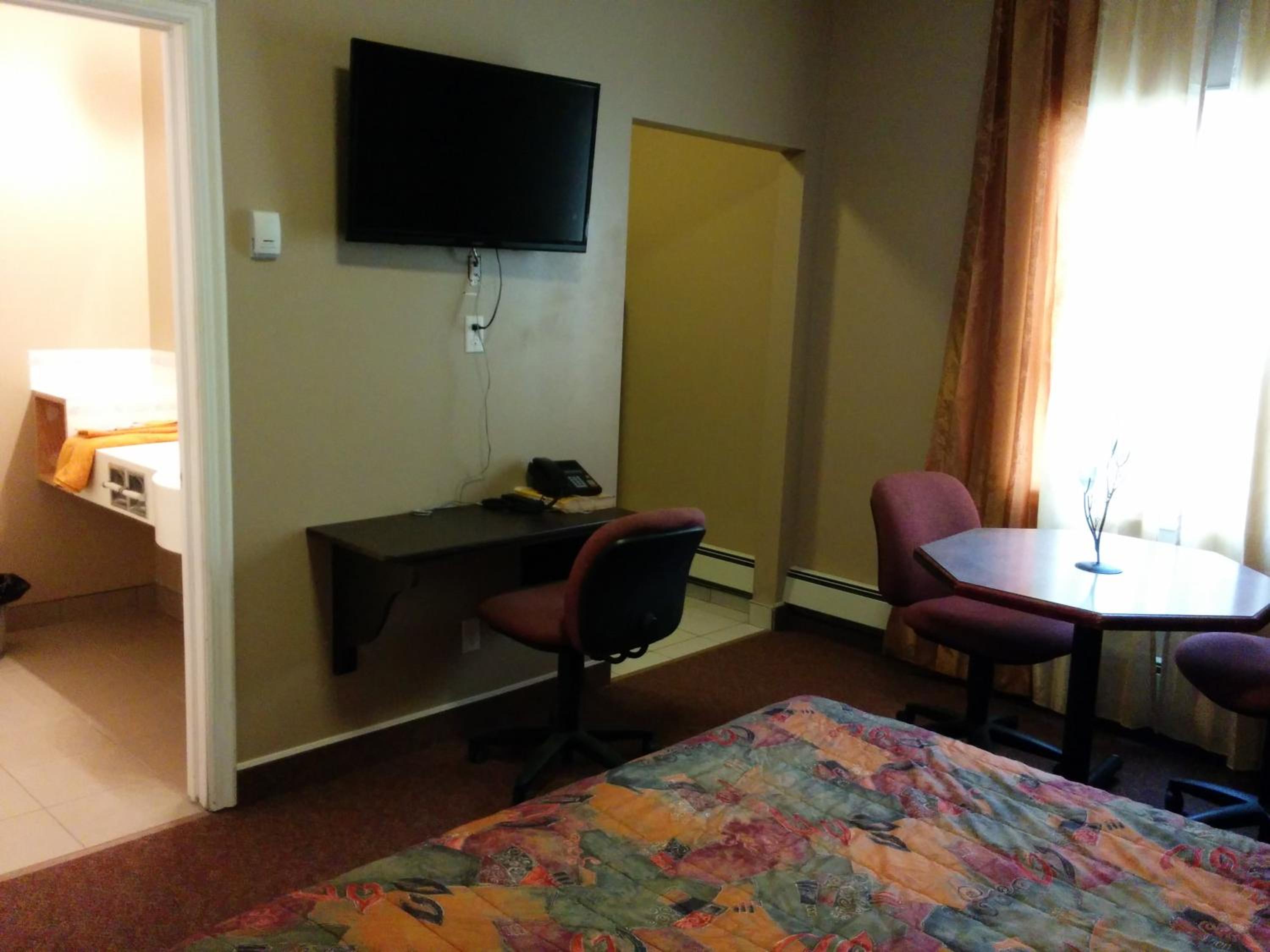 Queen Room