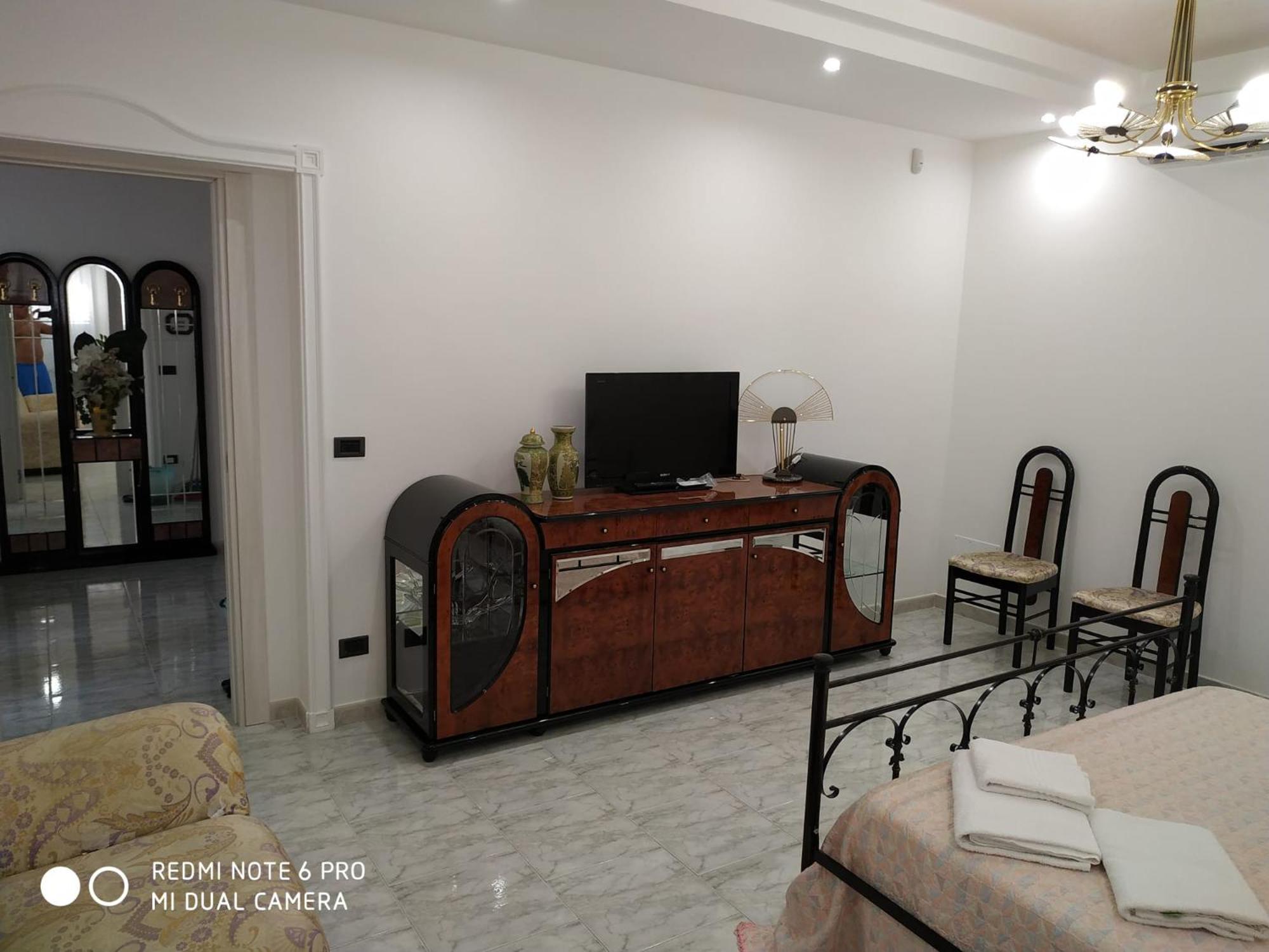 Deluxe Room (2 Adults + 1 Child) photo 3