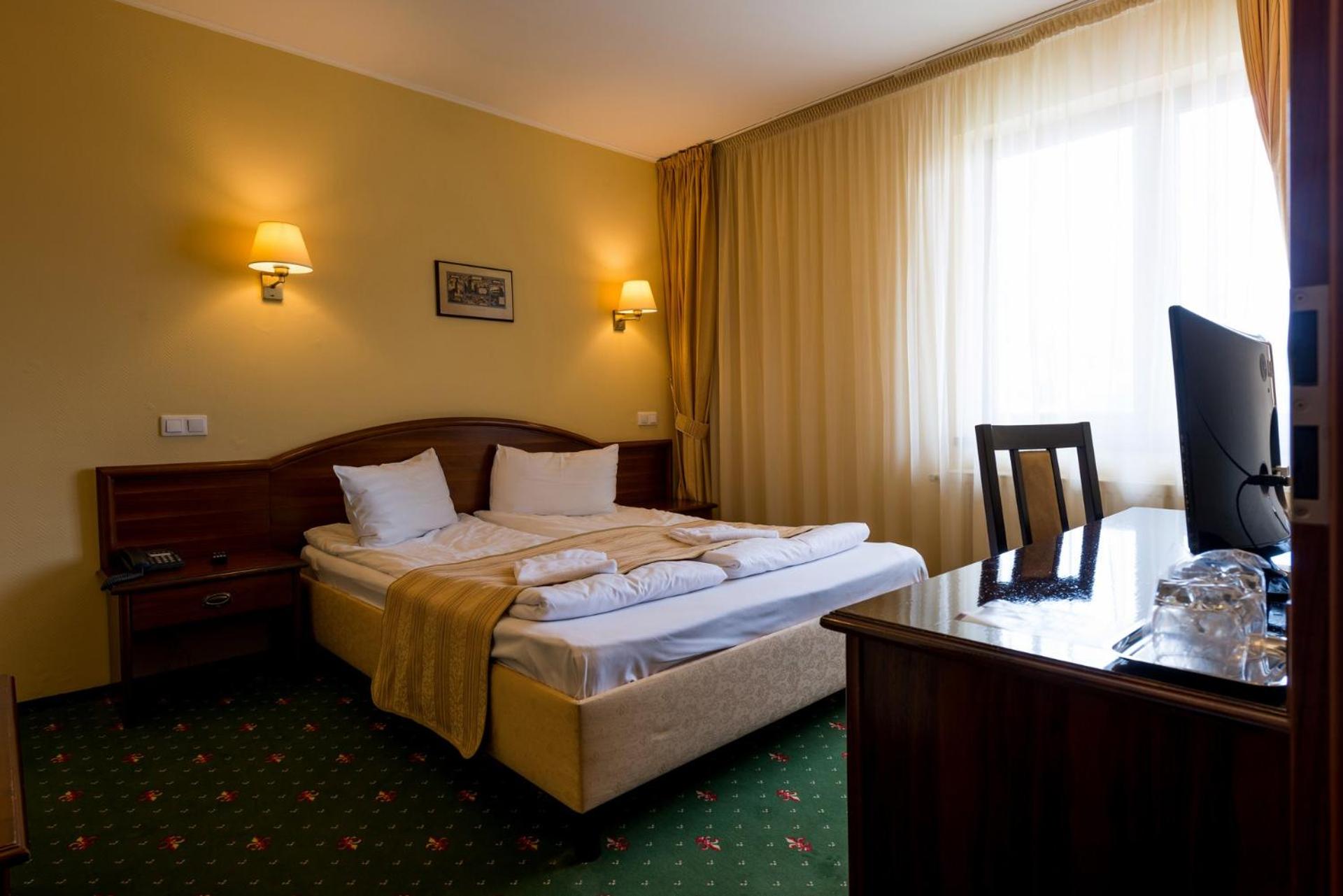 Double Room with Balcony - Photo 1