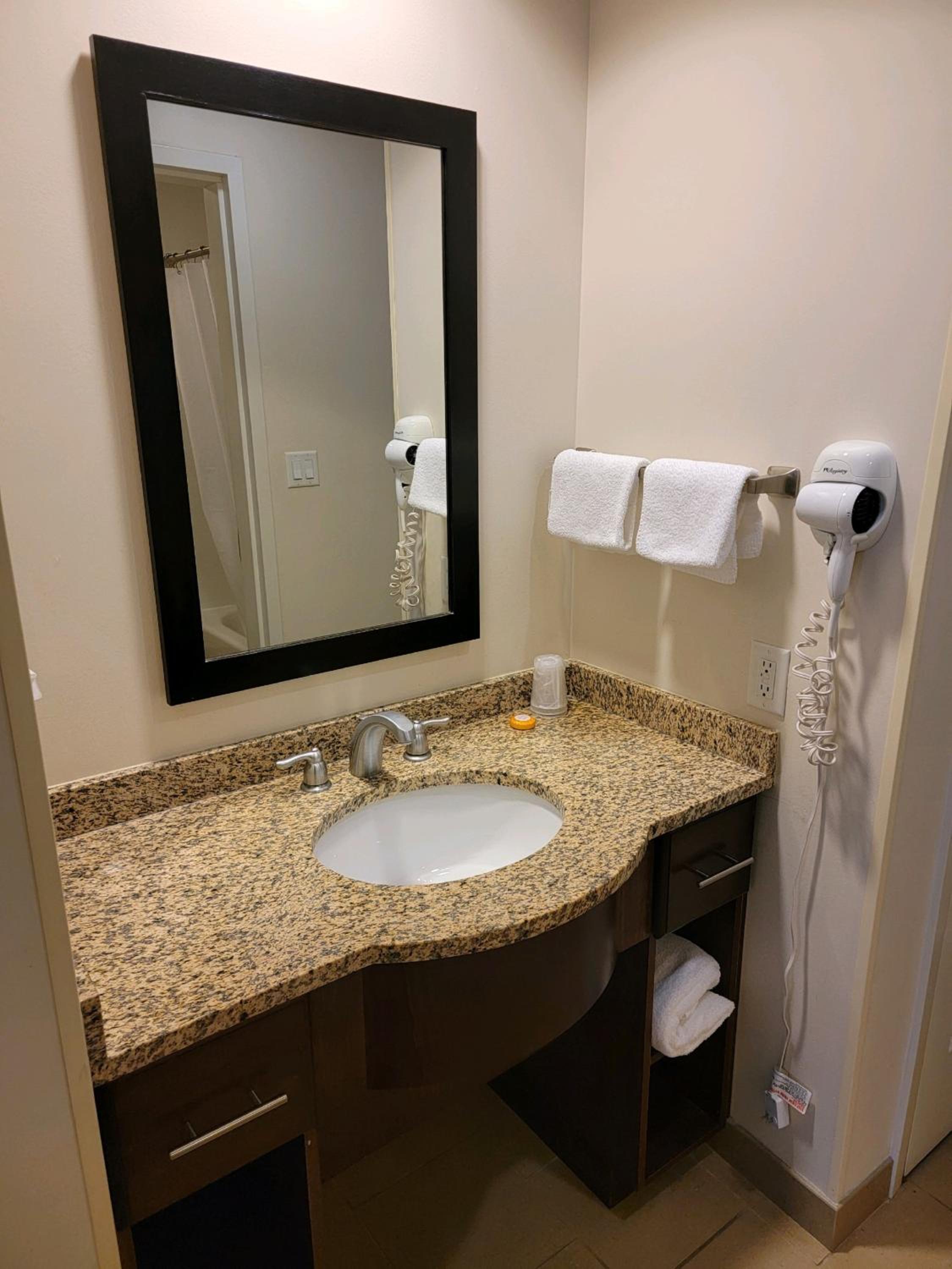 King Suite - Lodge