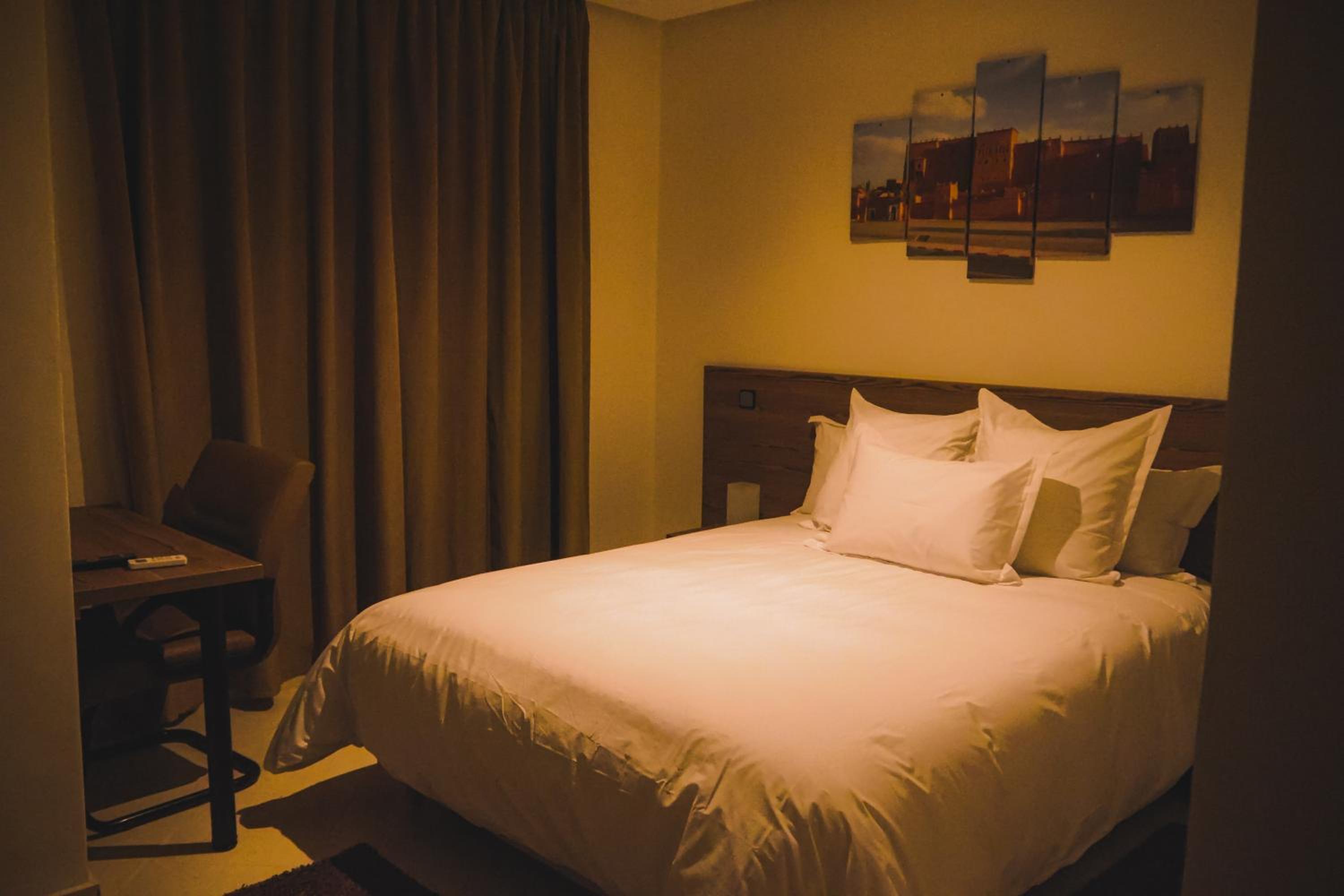 Double Room - Photo 8