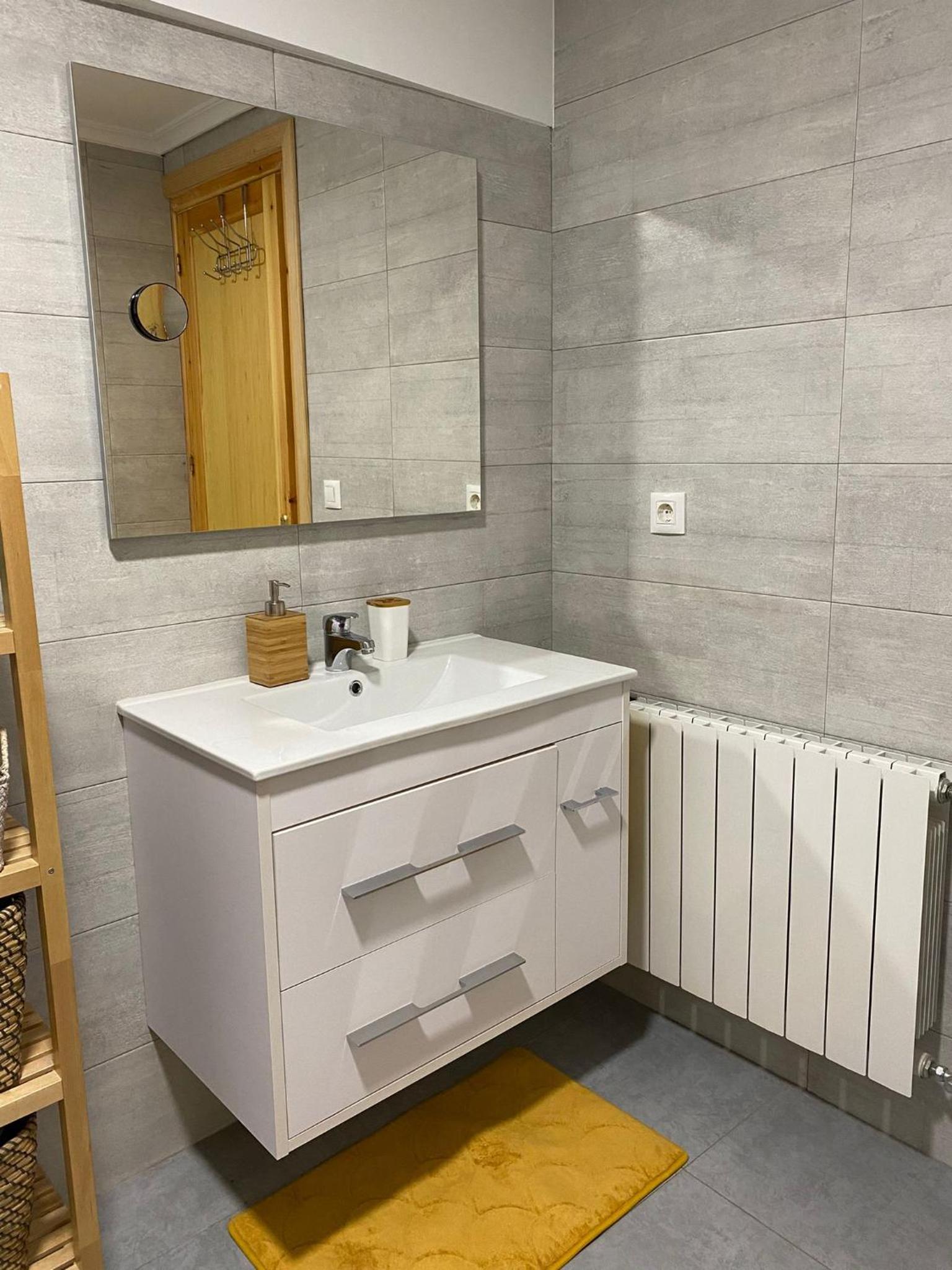 Two-Bedroom Apartment - Photo 8