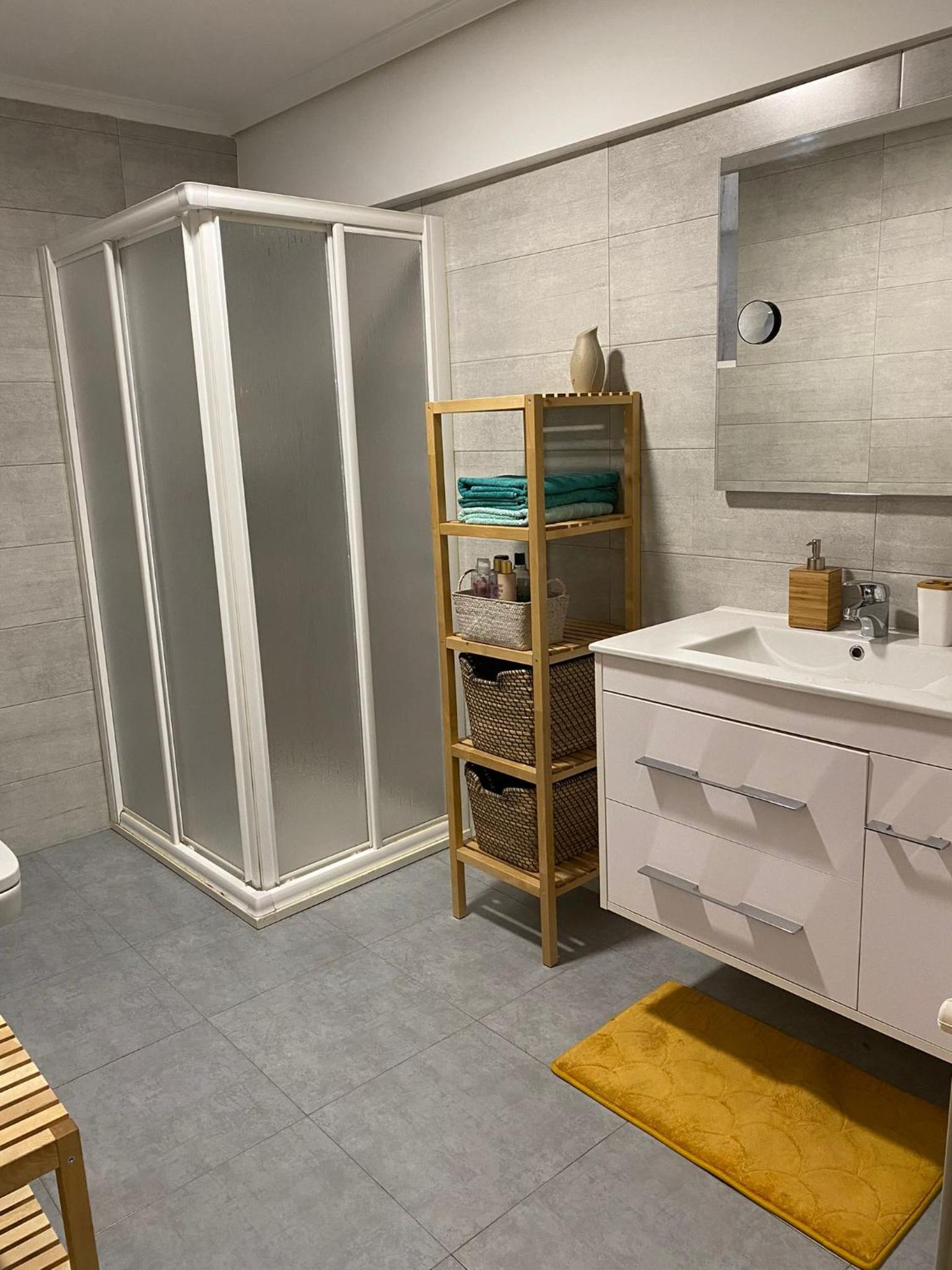 Two-Bedroom Apartment - Photo 9