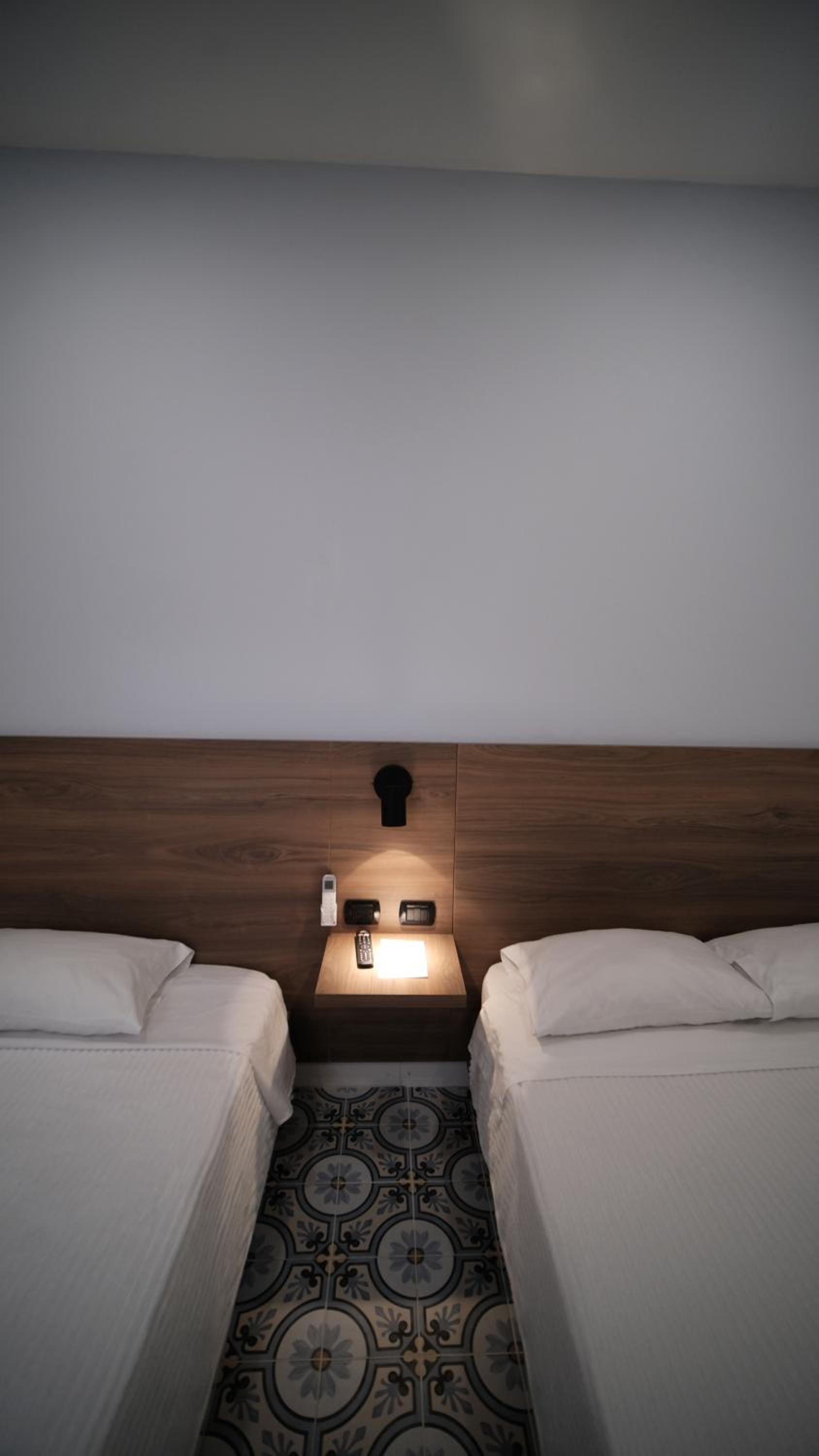 Deluxe Room (2 Adults + 1 Child) photo 2