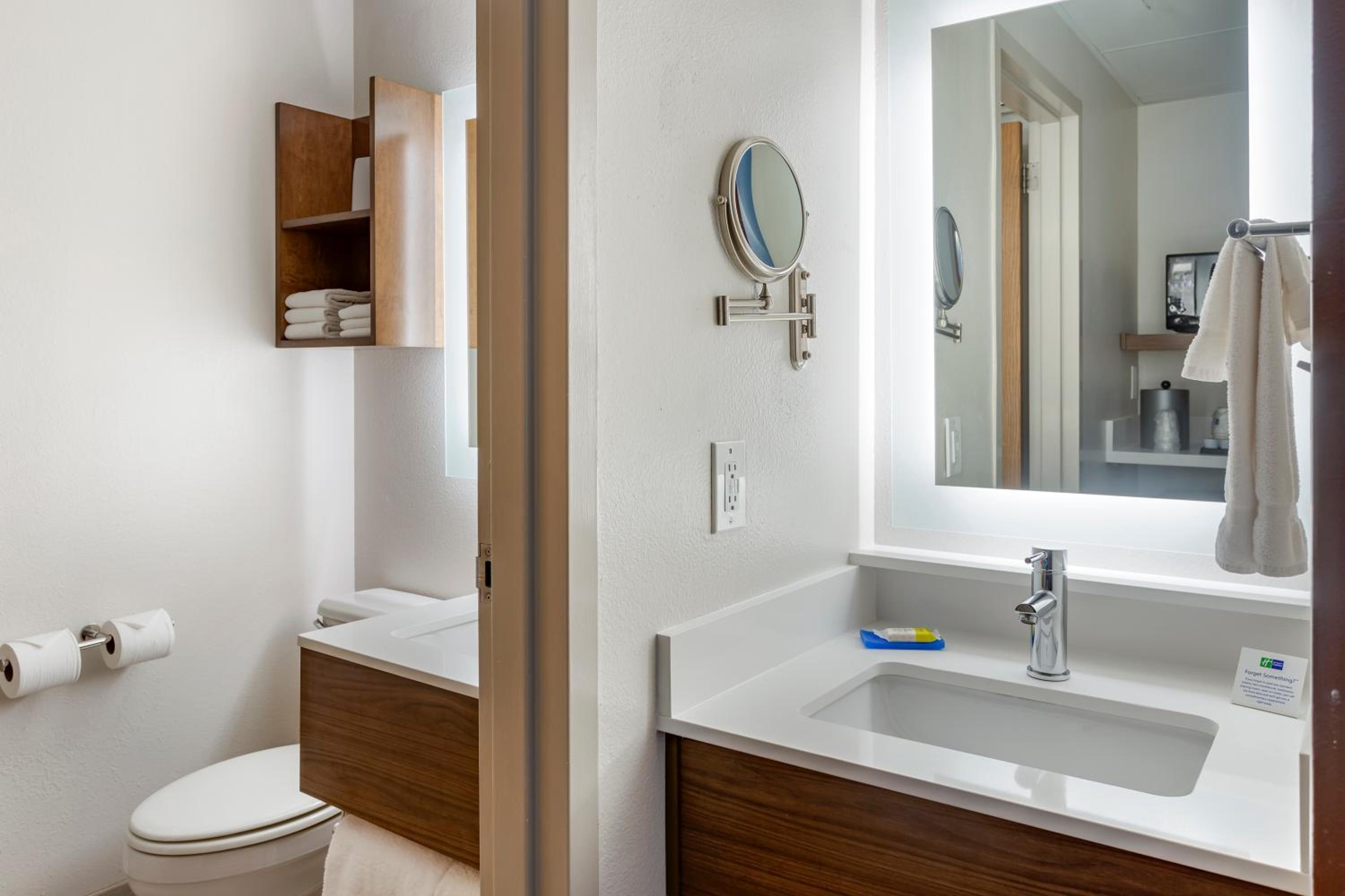 Standard Room - Photo 2