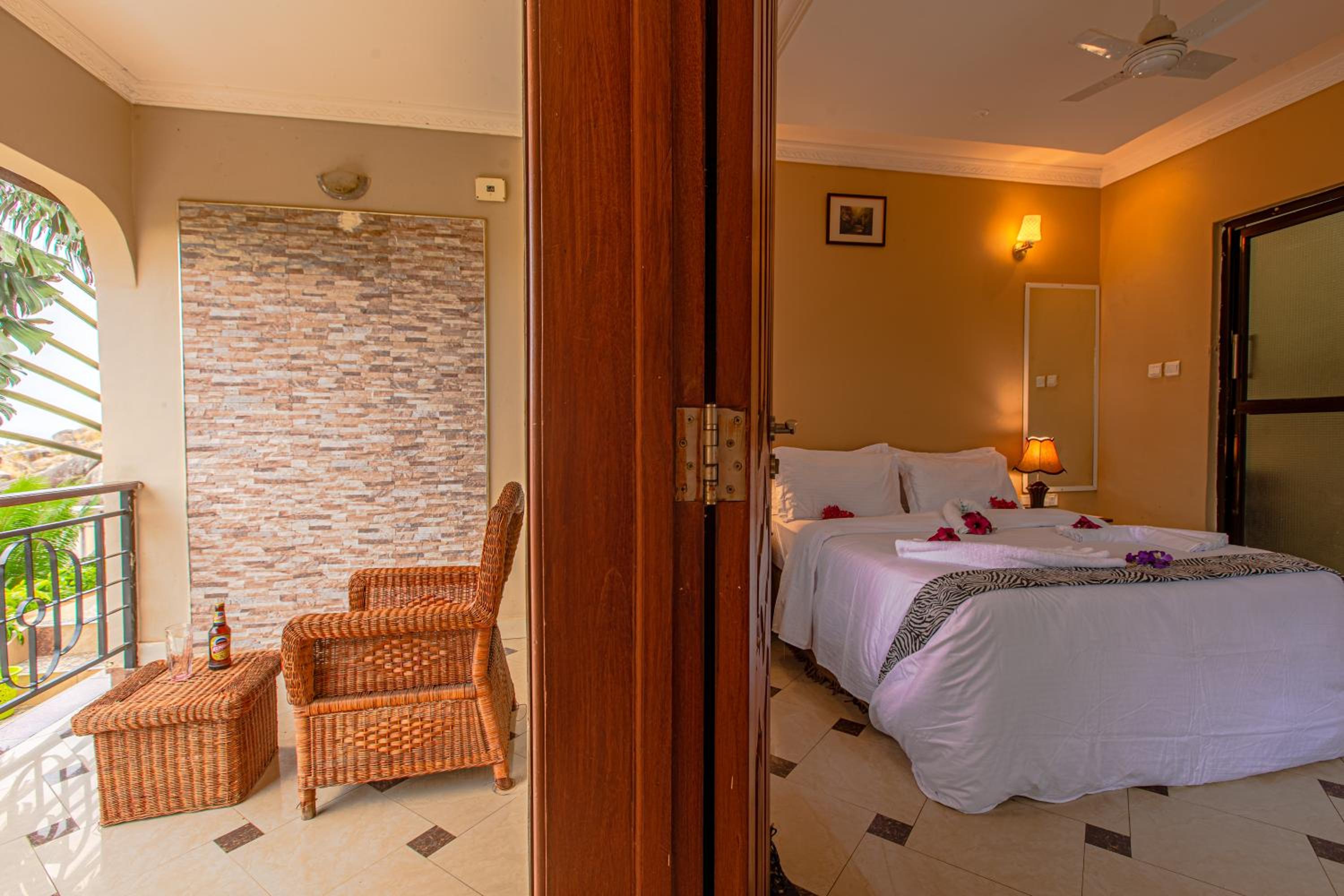 Single Room with Lake View