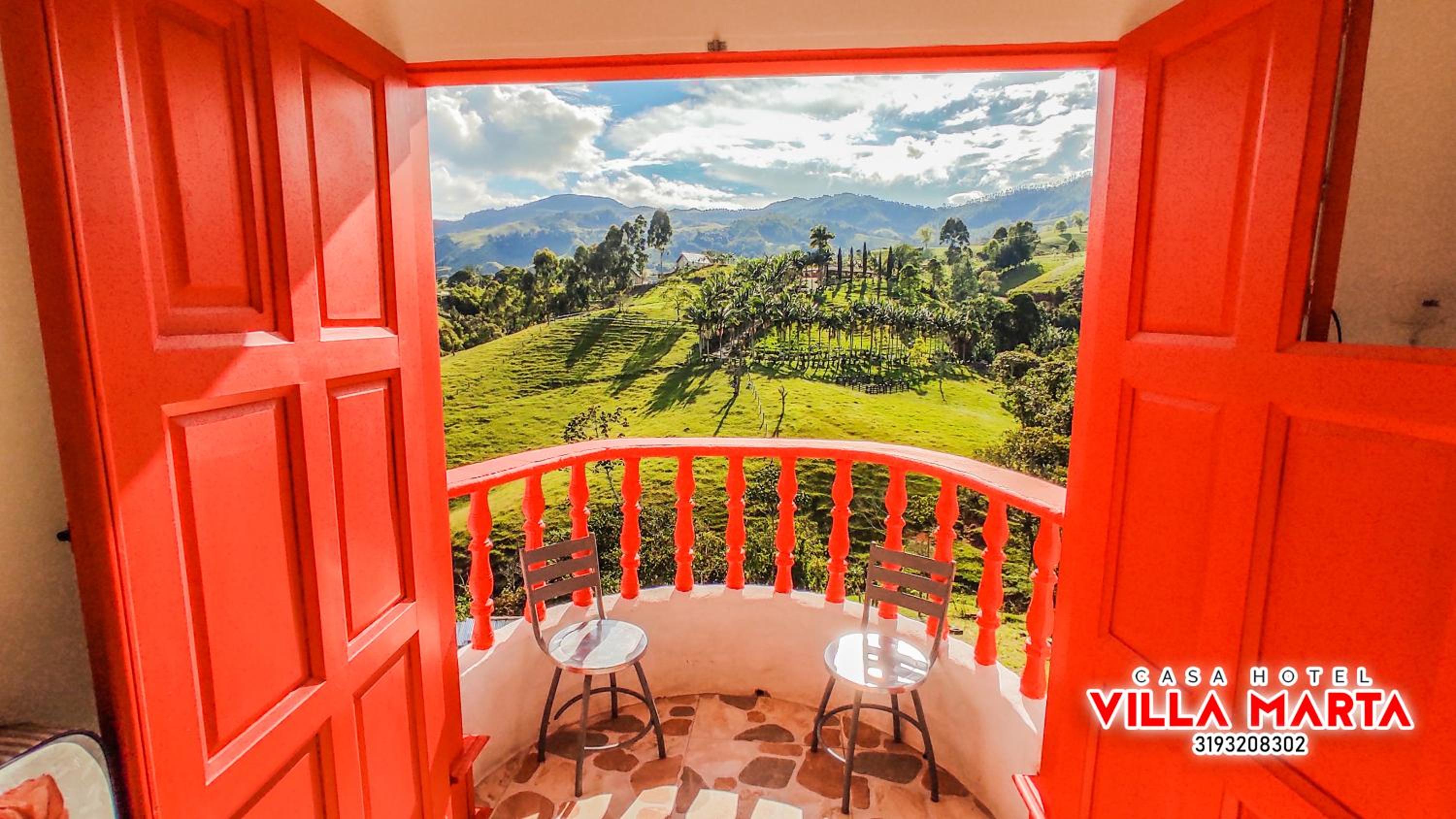 Deluxe Double Room with Balcony photo 1
