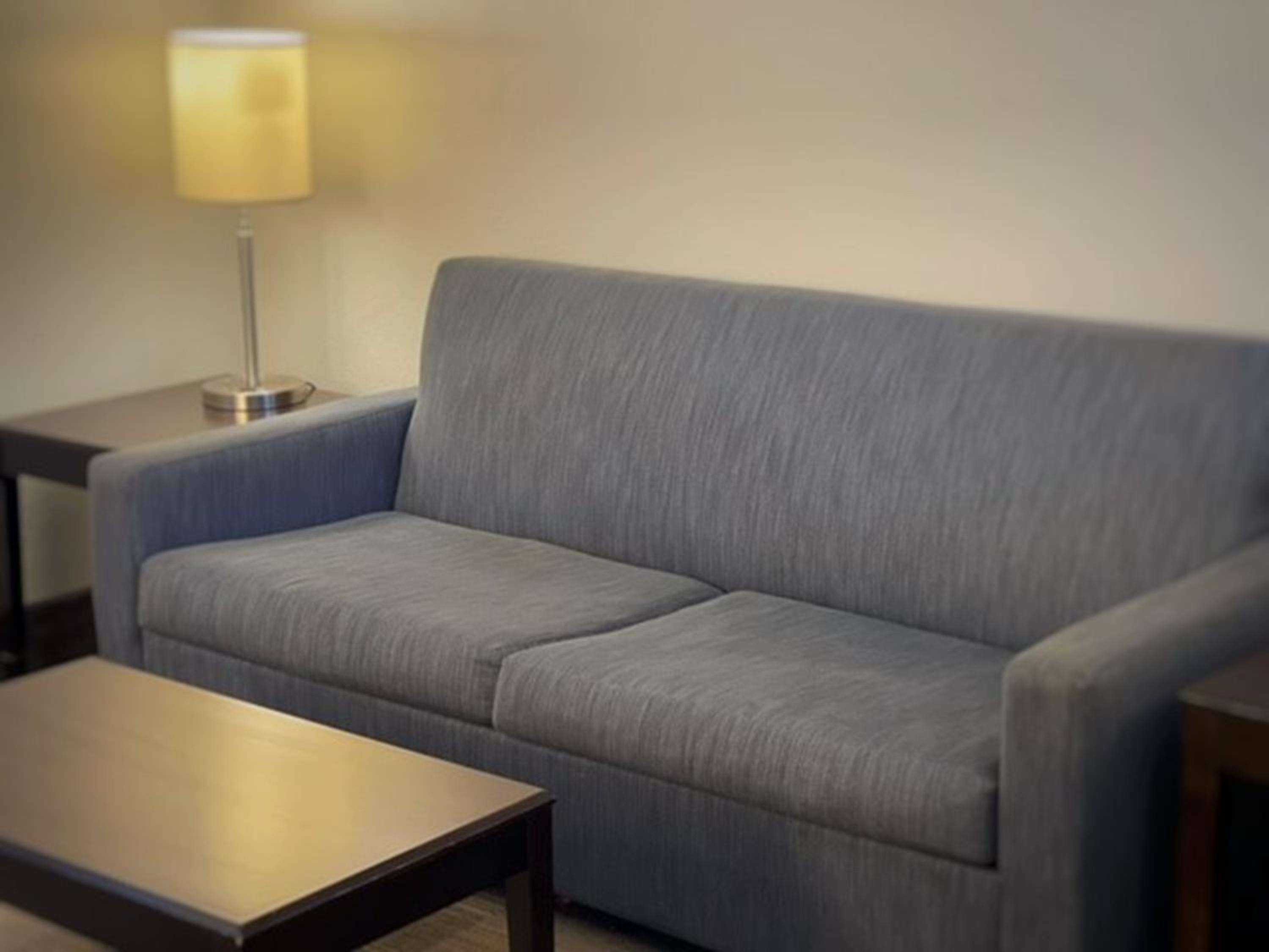 One-Bedroom King Suite With Sofa Bed - Photo 2