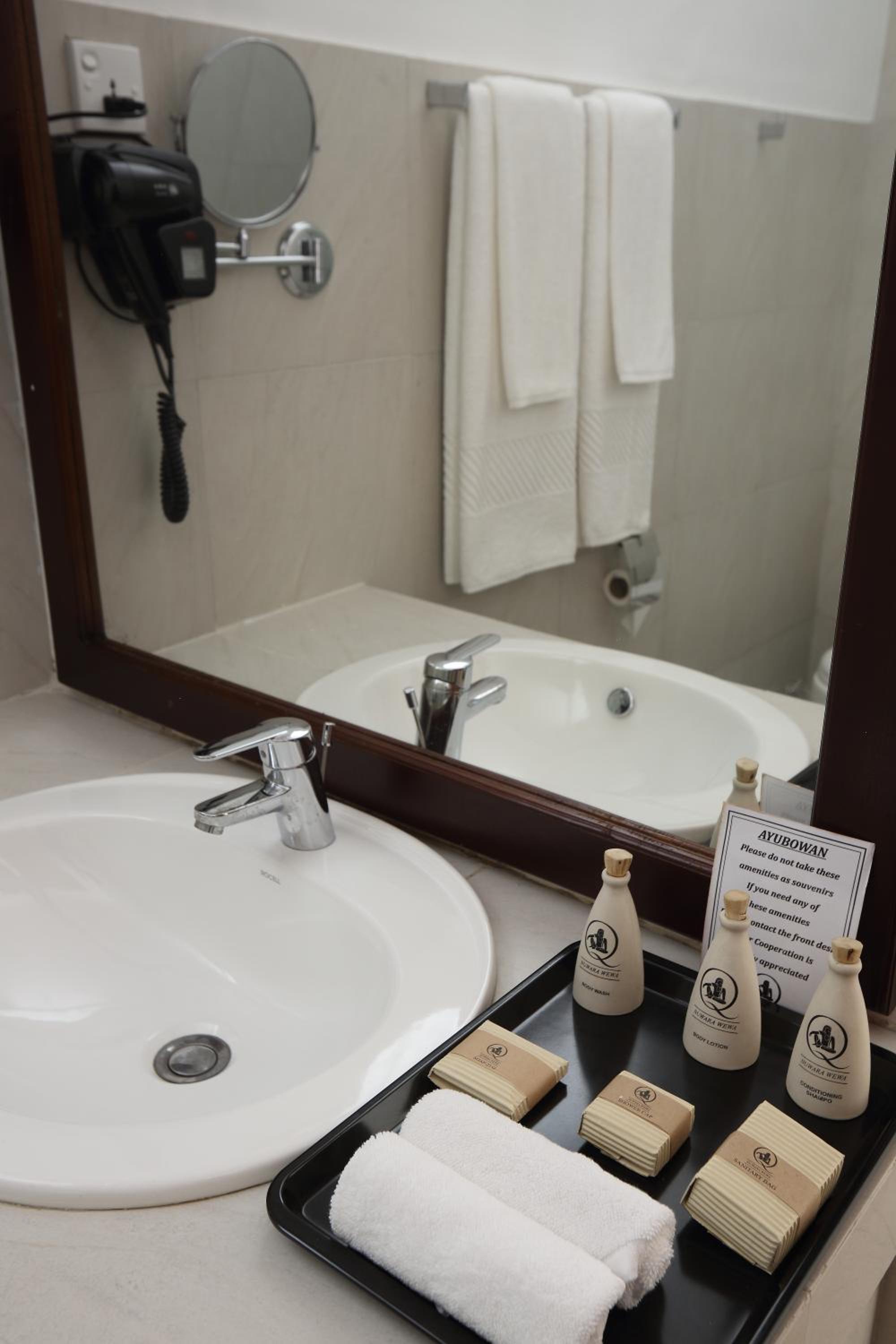 Superior Twin Room photo 2