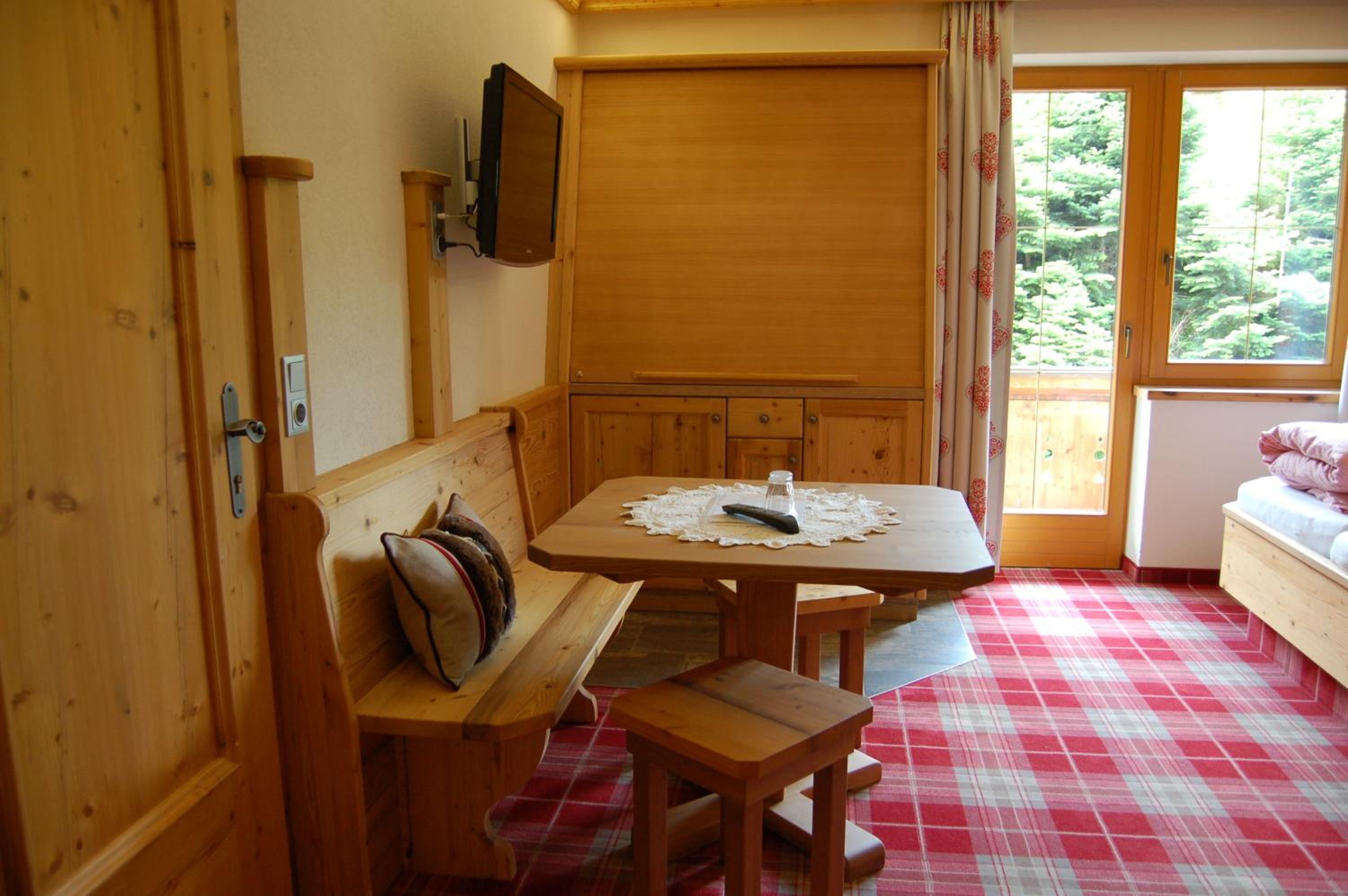 Studio (2 Adults + 1 Child) - Photo 7