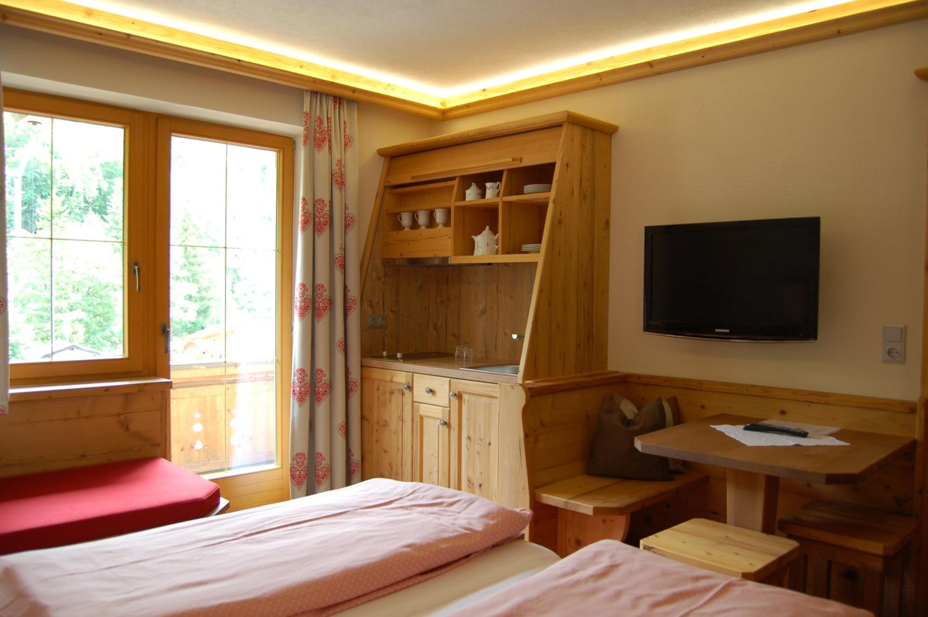 Apartment (4 Adults + 1 Child) - Photo 10