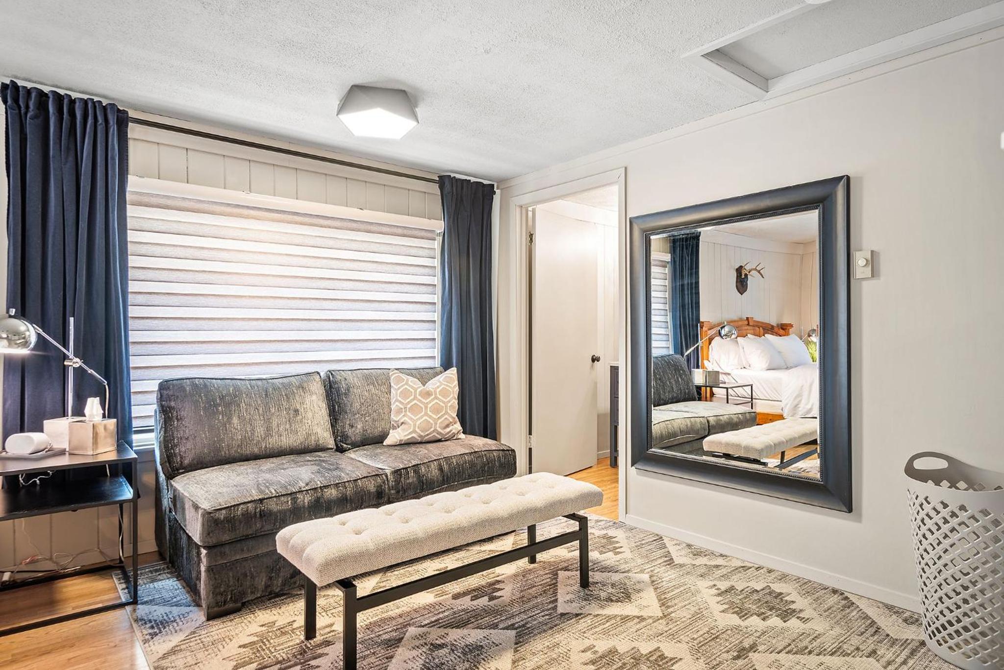 Suite with Mountain View photo 3