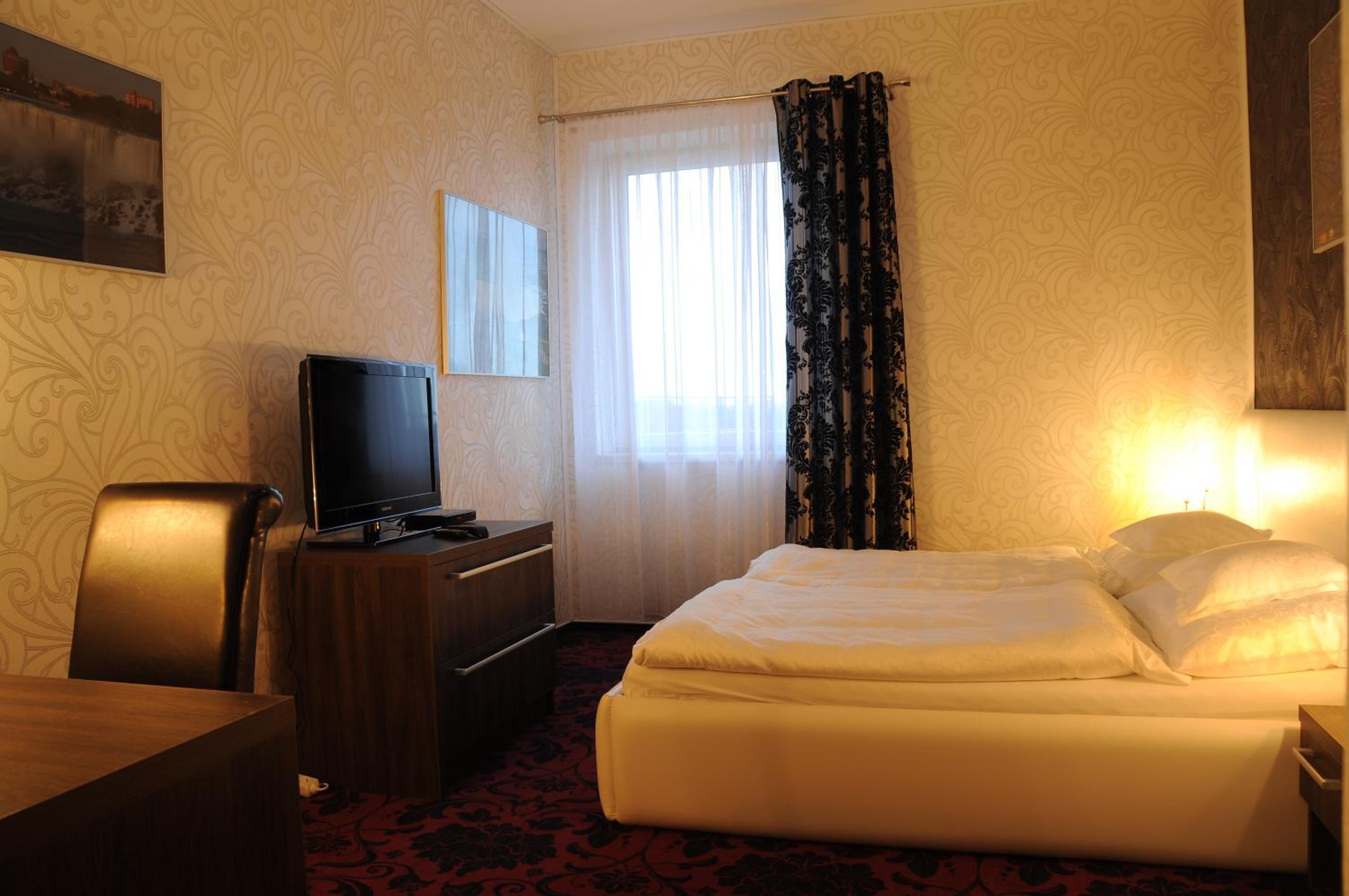 Double Room - Photo 19