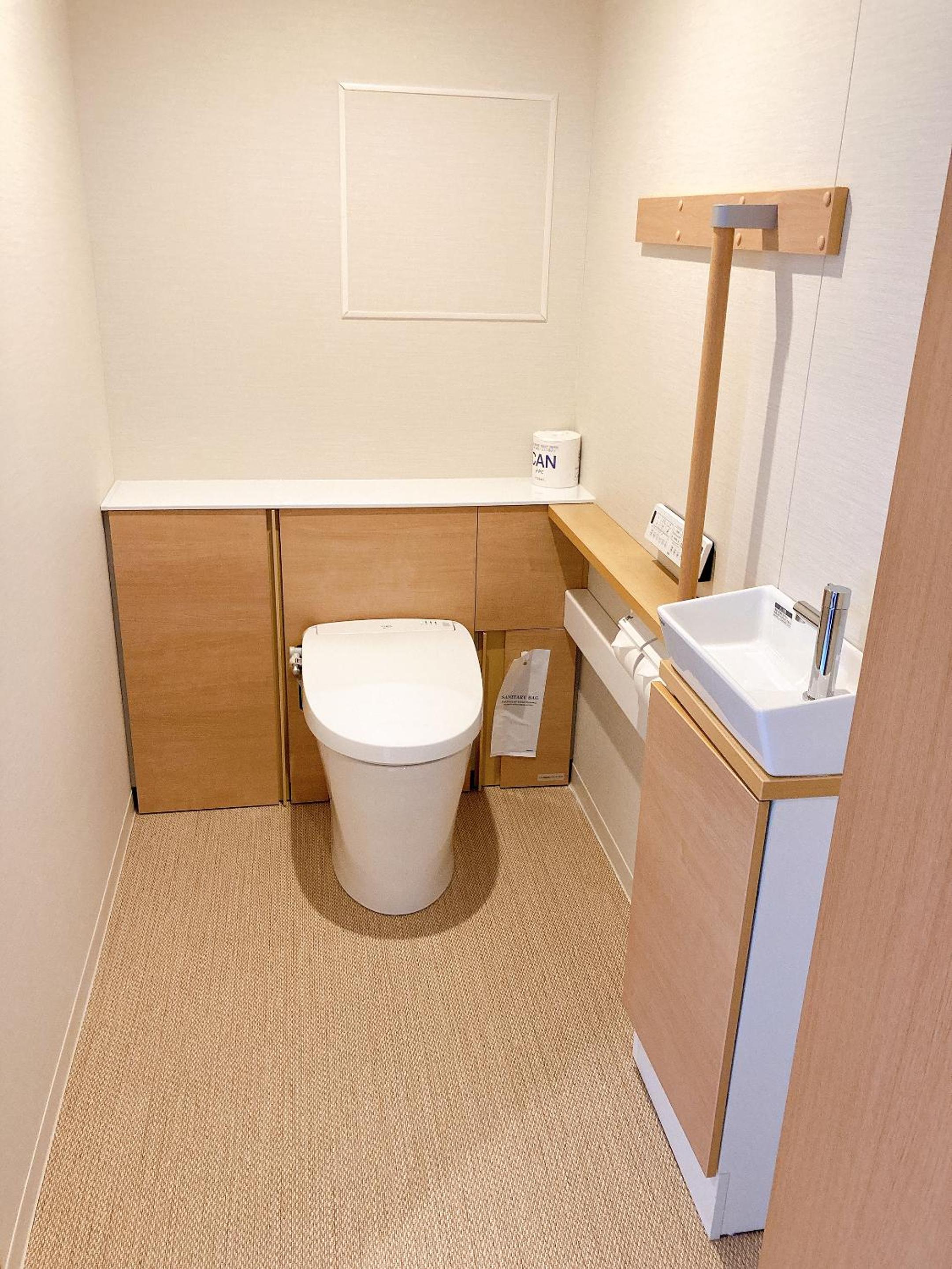 Standard Twin Room with Sofa photo 3