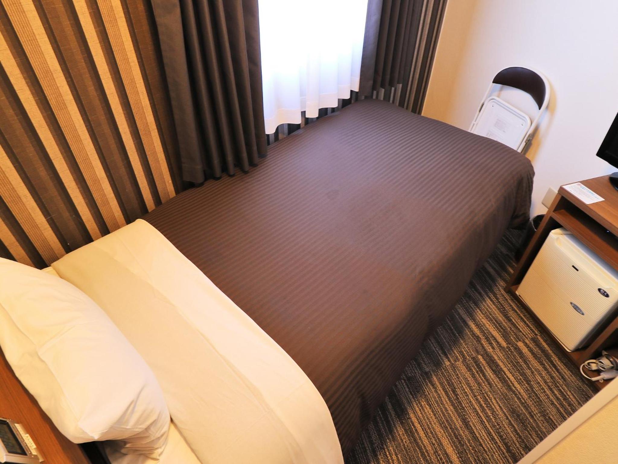 Economy Single Room - Smoking
