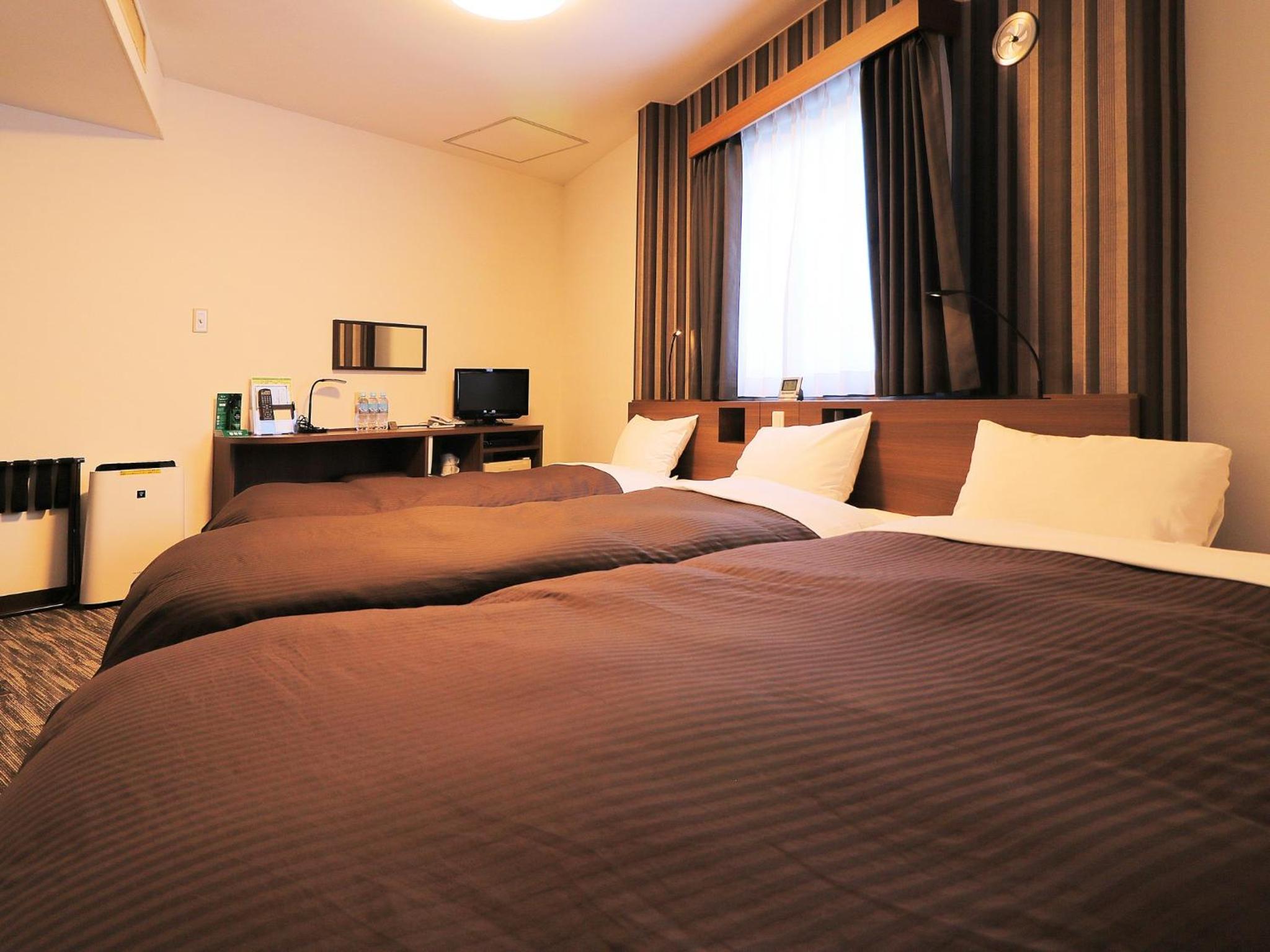 Triple Room - Non-Smoking - Photo 1