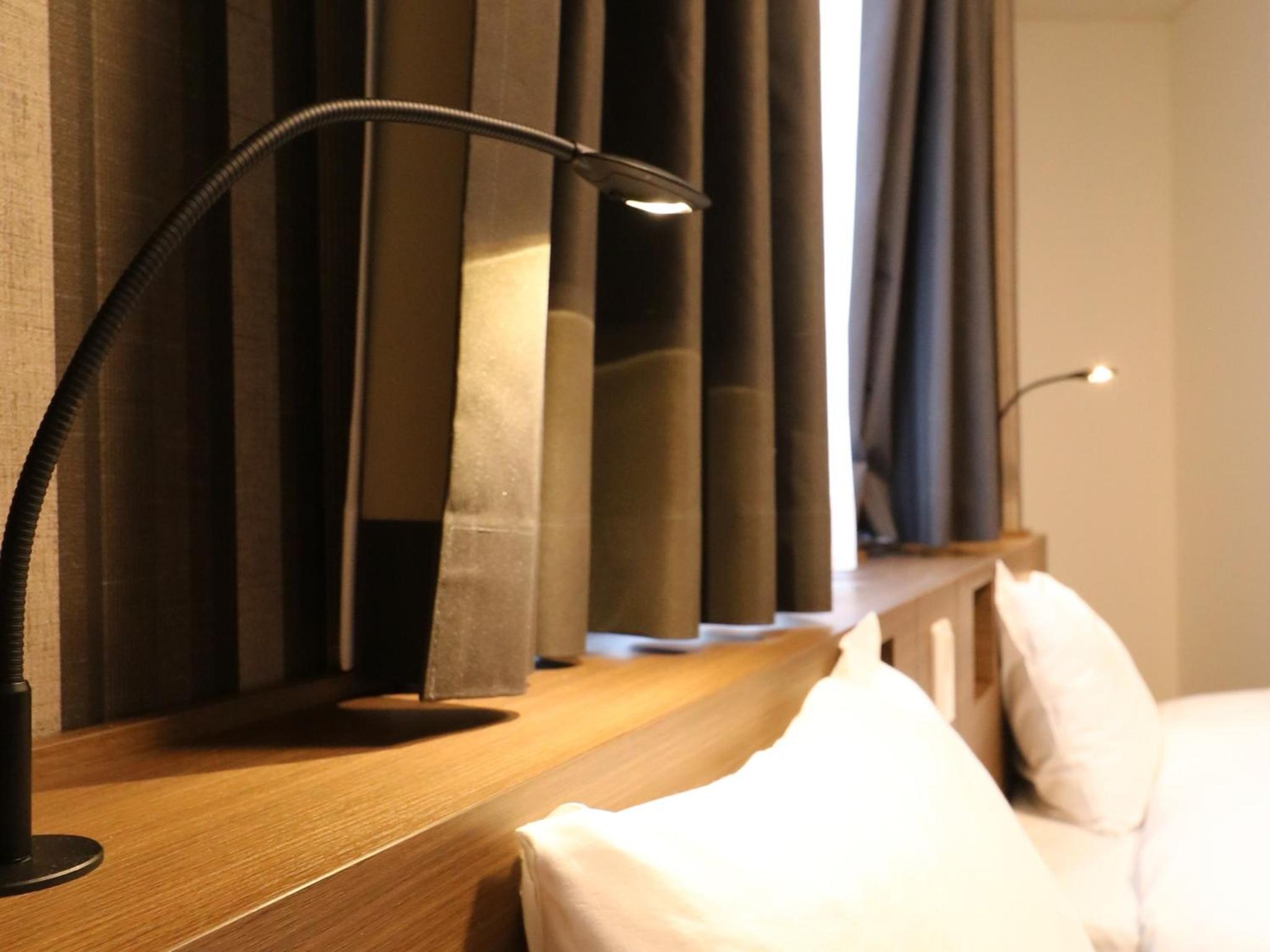 Standard Twin Room - Non-Smoking - Photo 9