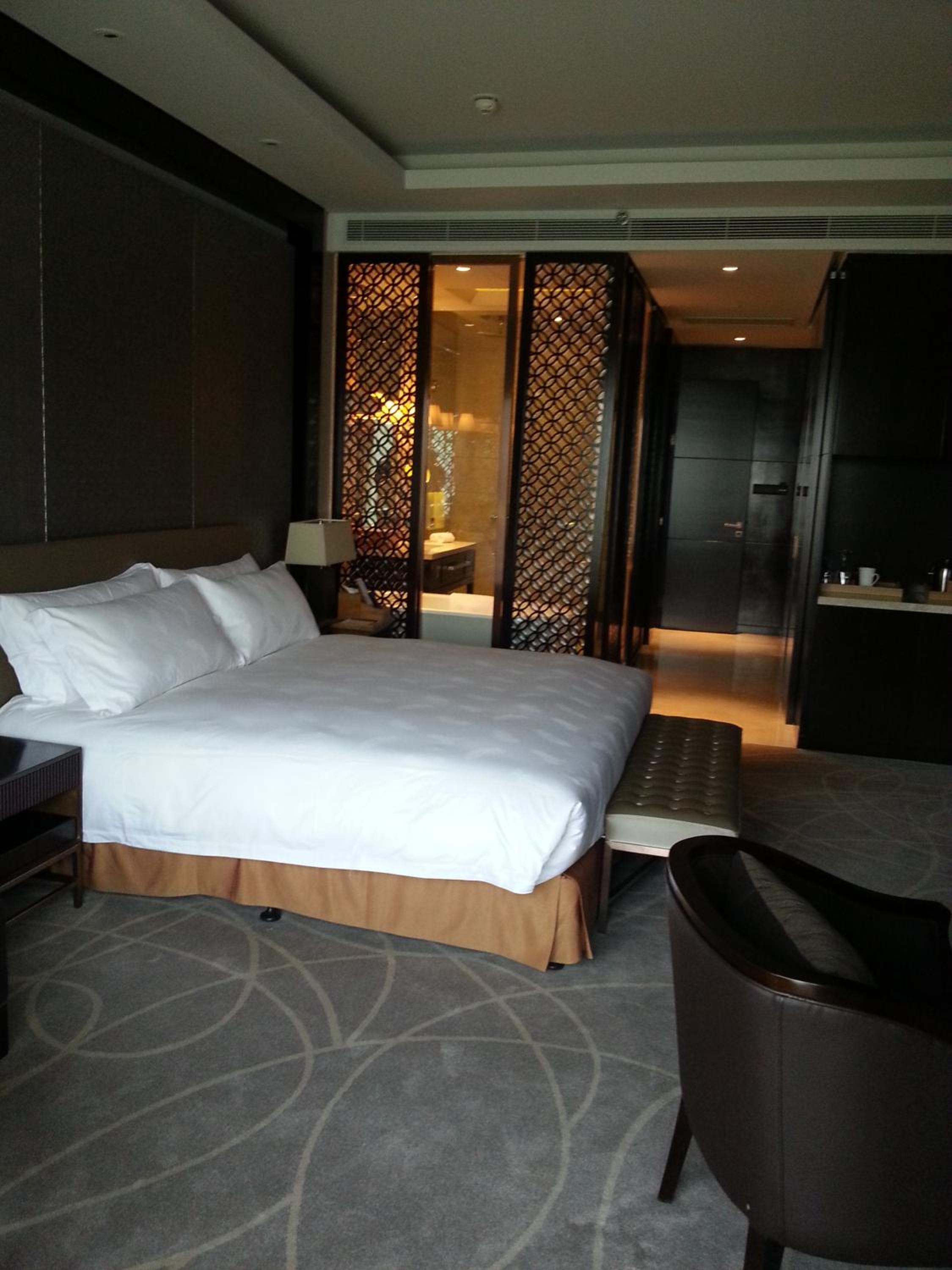 Deluxe Double or Twin Room with Lake View
