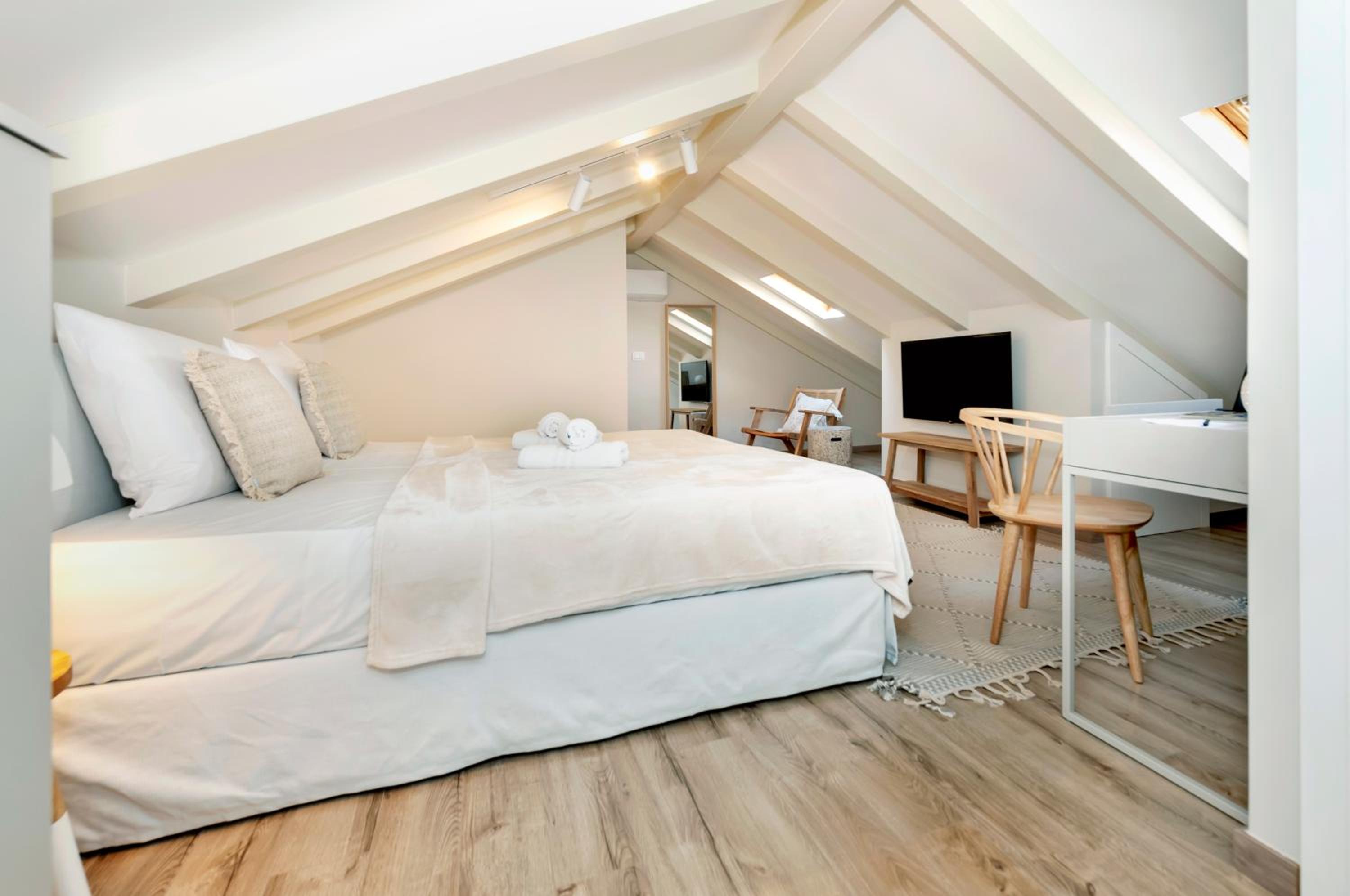 Duplex Apartment - Photo 13