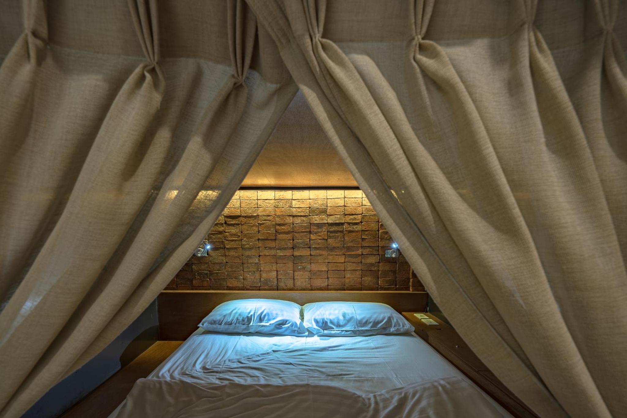 Double Bed in Mixed Dormitory Room  photo 2