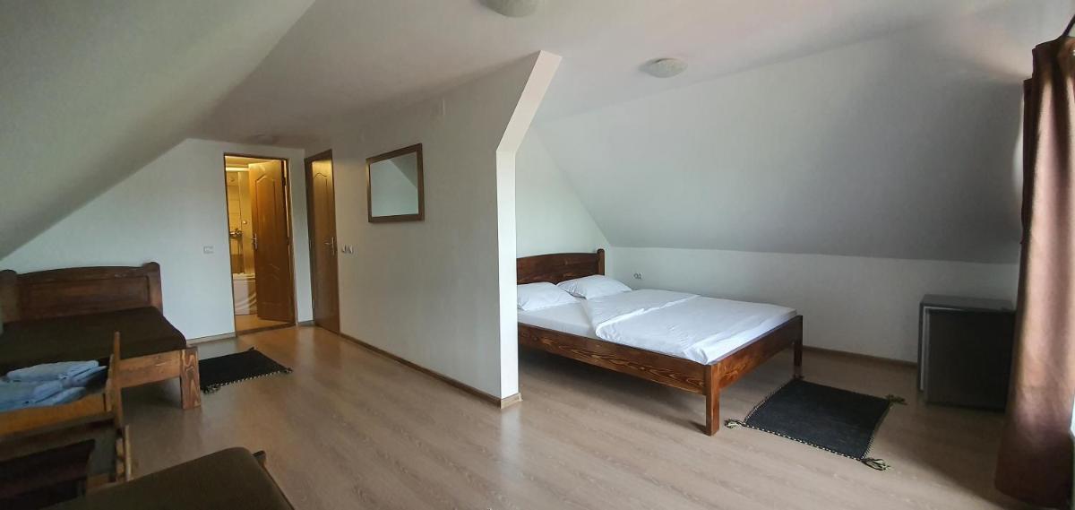 Superior Quadruple Room photo 2