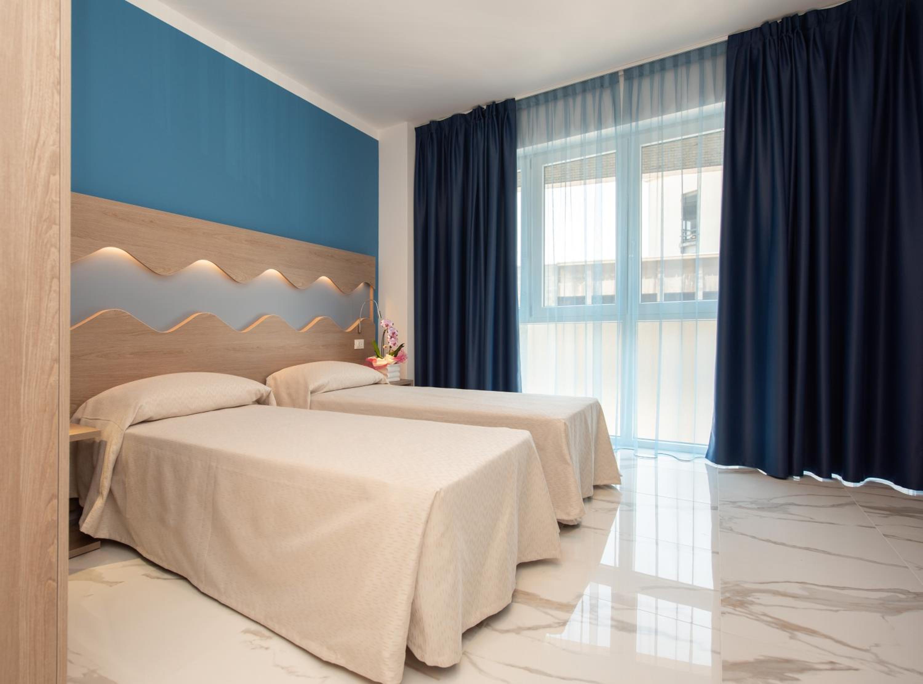 Double or Twin Room with Private Bathroom
