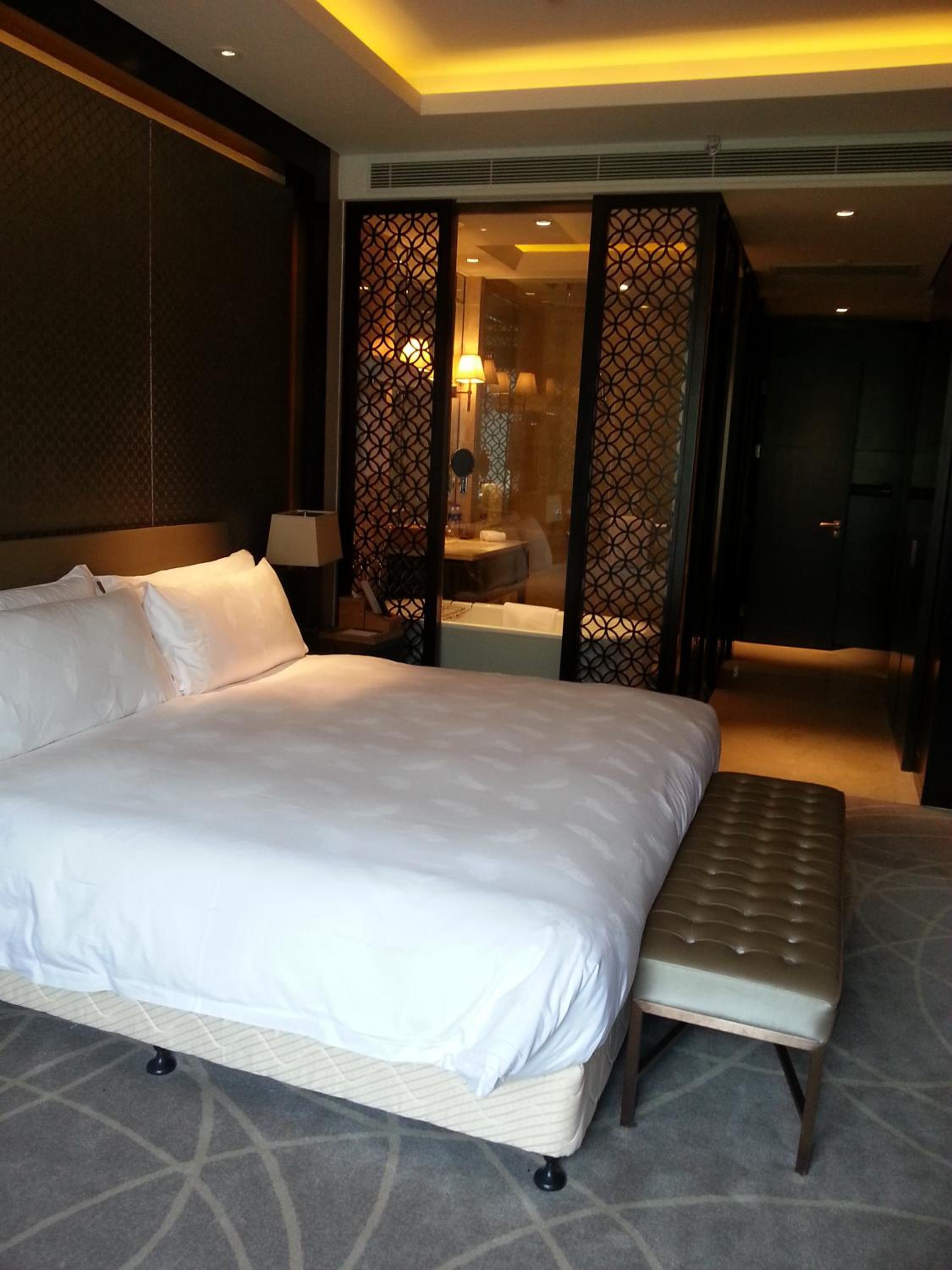 Deluxe Room with Mountain View Mid Year Promotion photo 2