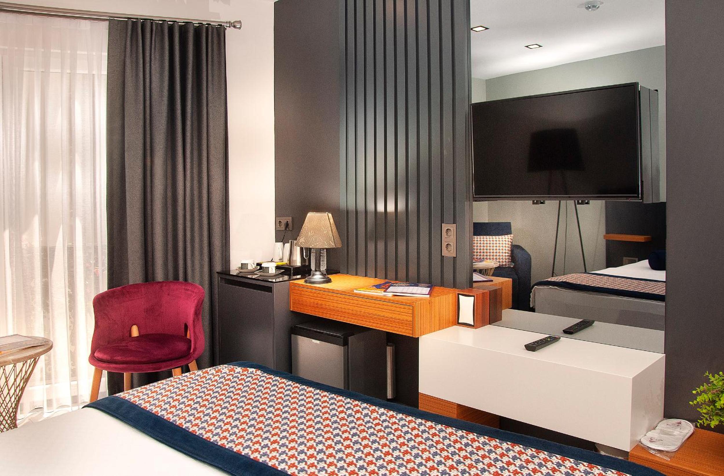 Deluxe Triple Room photo 3