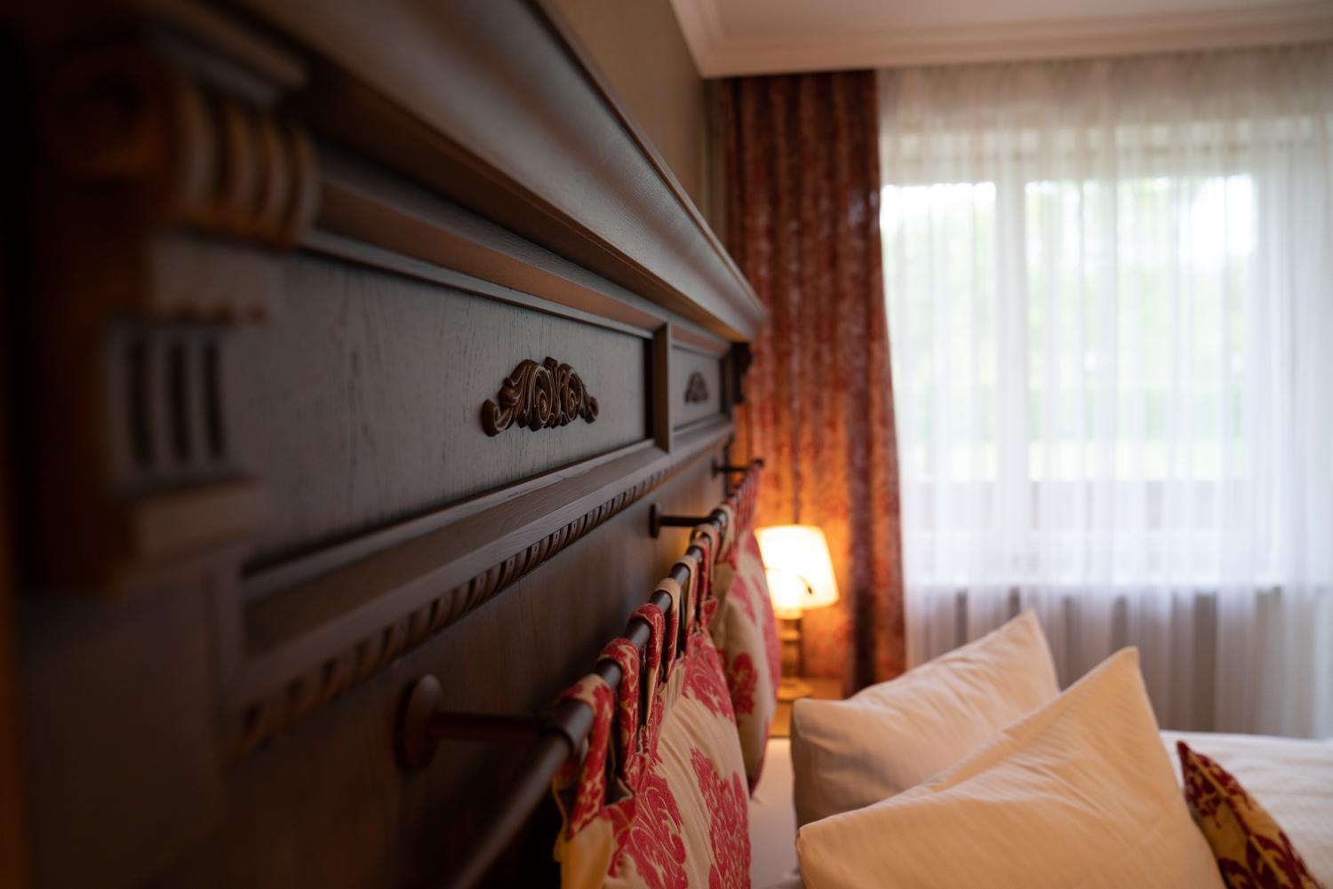 Deluxe Double Room with Balcony - Photo 4