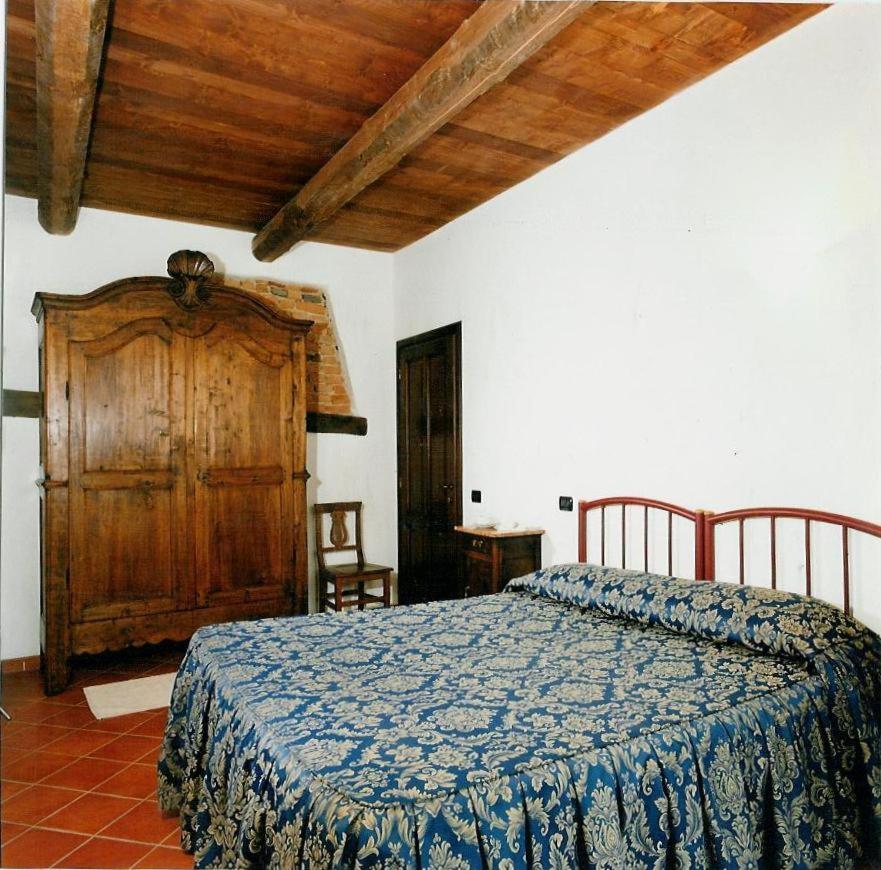 Double or Twin Room with Bathroom photo 2