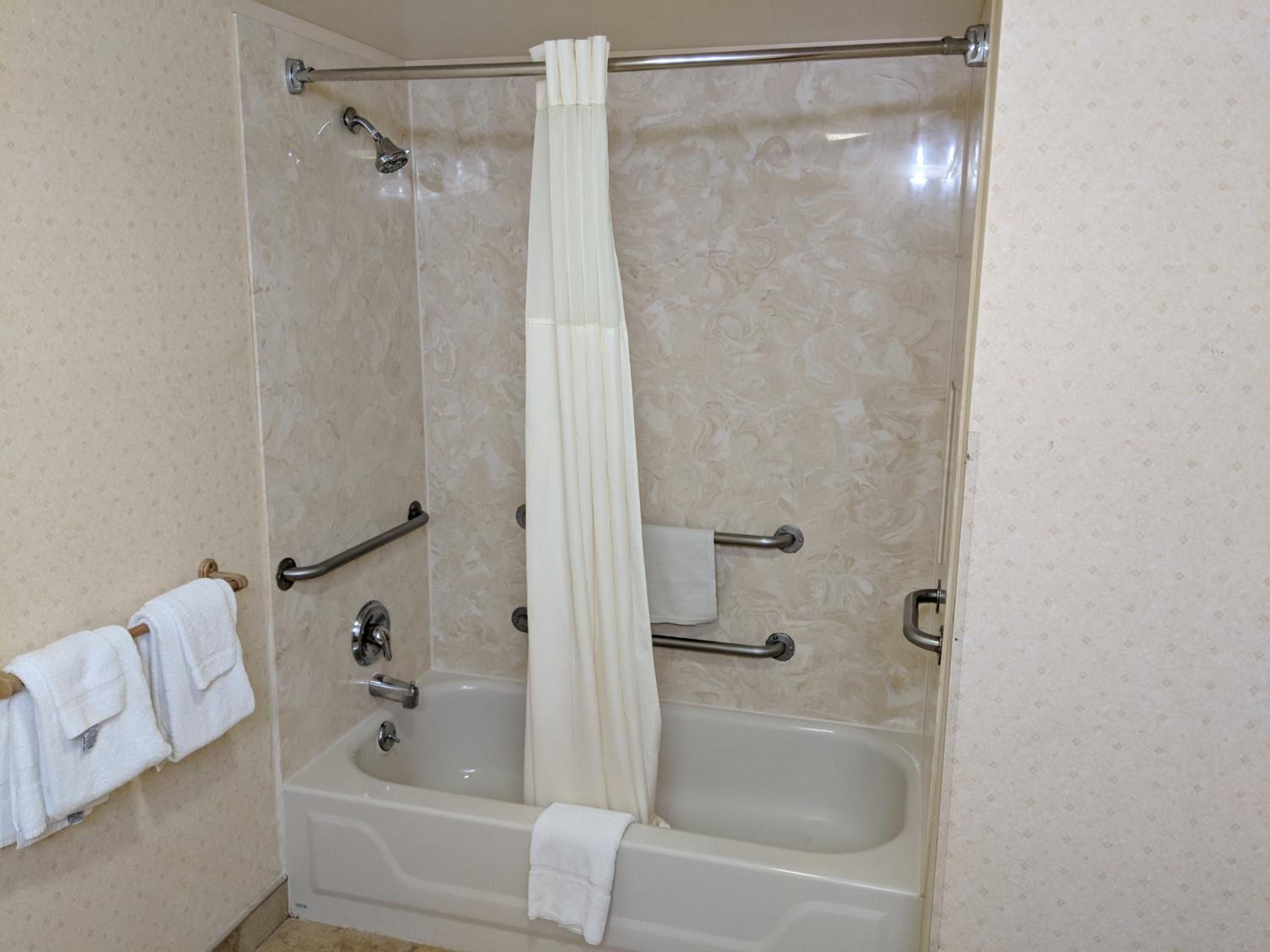 King Room - Mobility Accessible/Non-Smoking - Photo 2