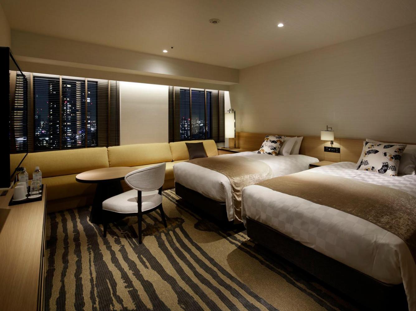 Deluxe Twin Room - Non-Smoking 33-37th Floor