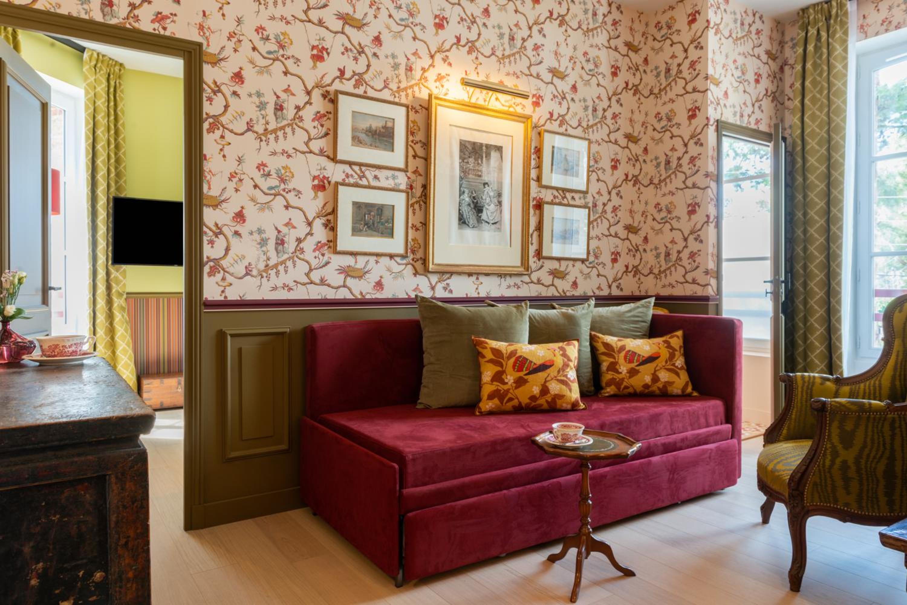 Suite with Balcony - Photo 1