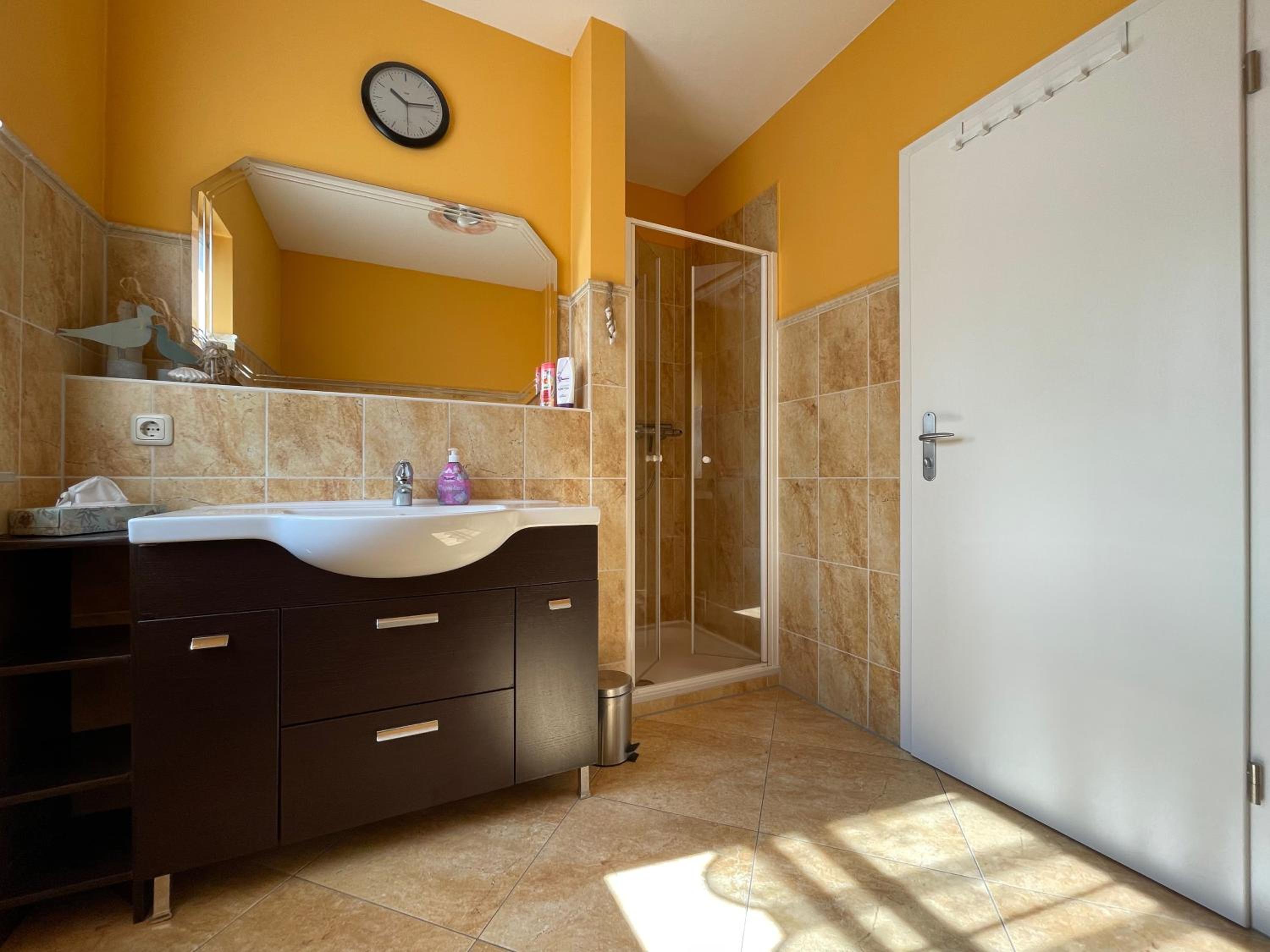 Three-Bedroom Apartment - Photo 3