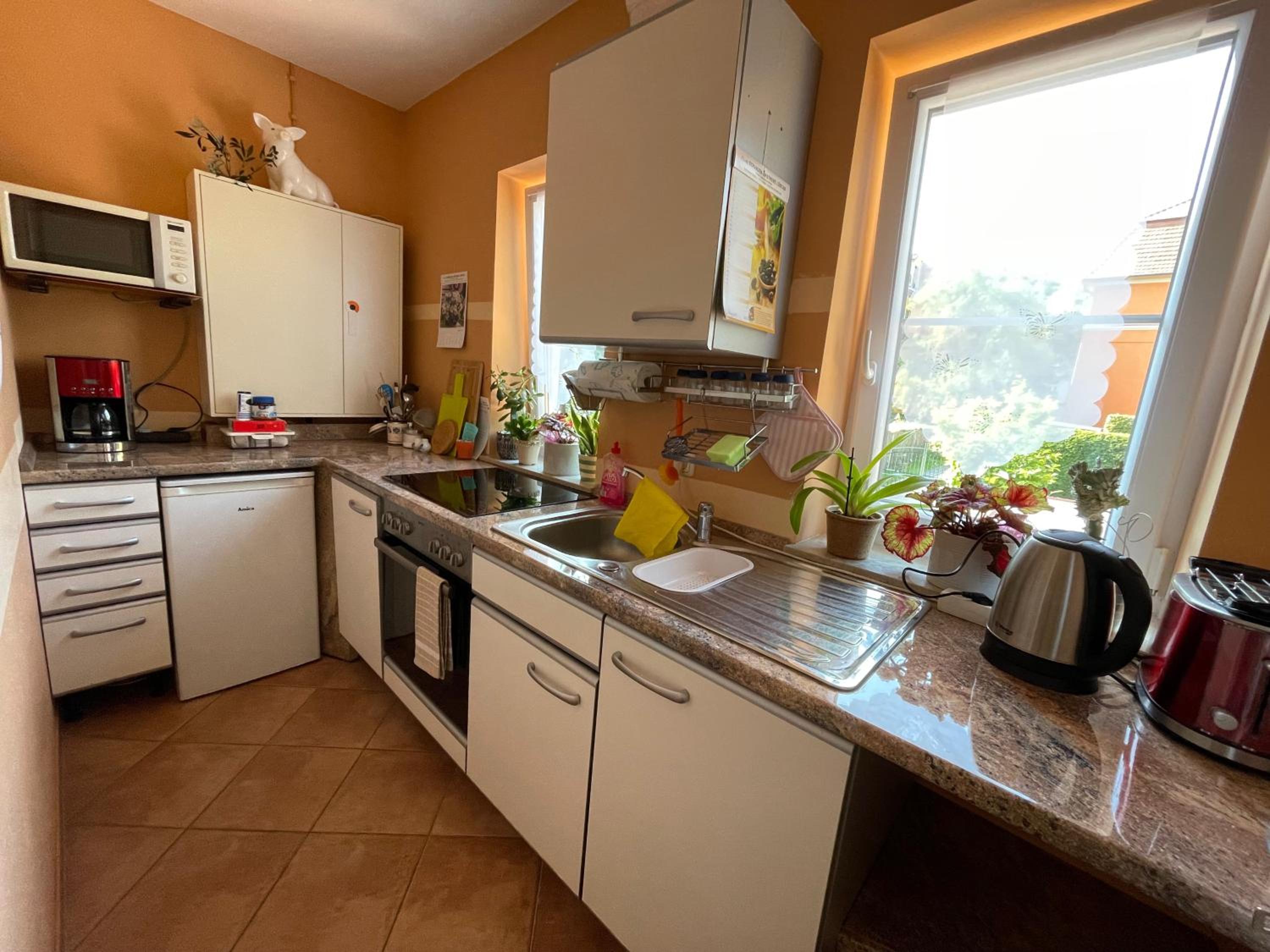 Three-Bedroom Apartment - Photo 4