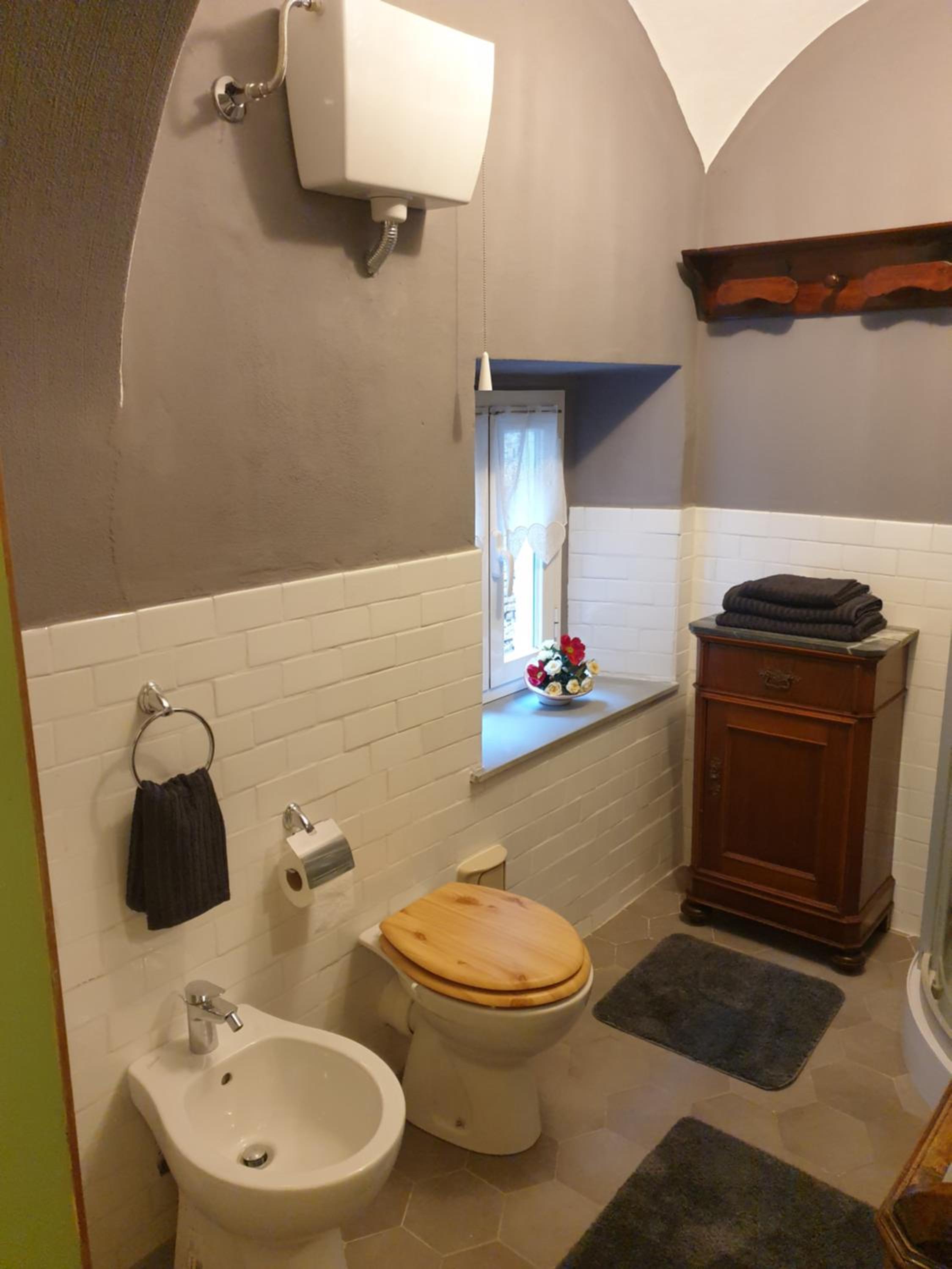One-Bedroom Apartment - Photo 17